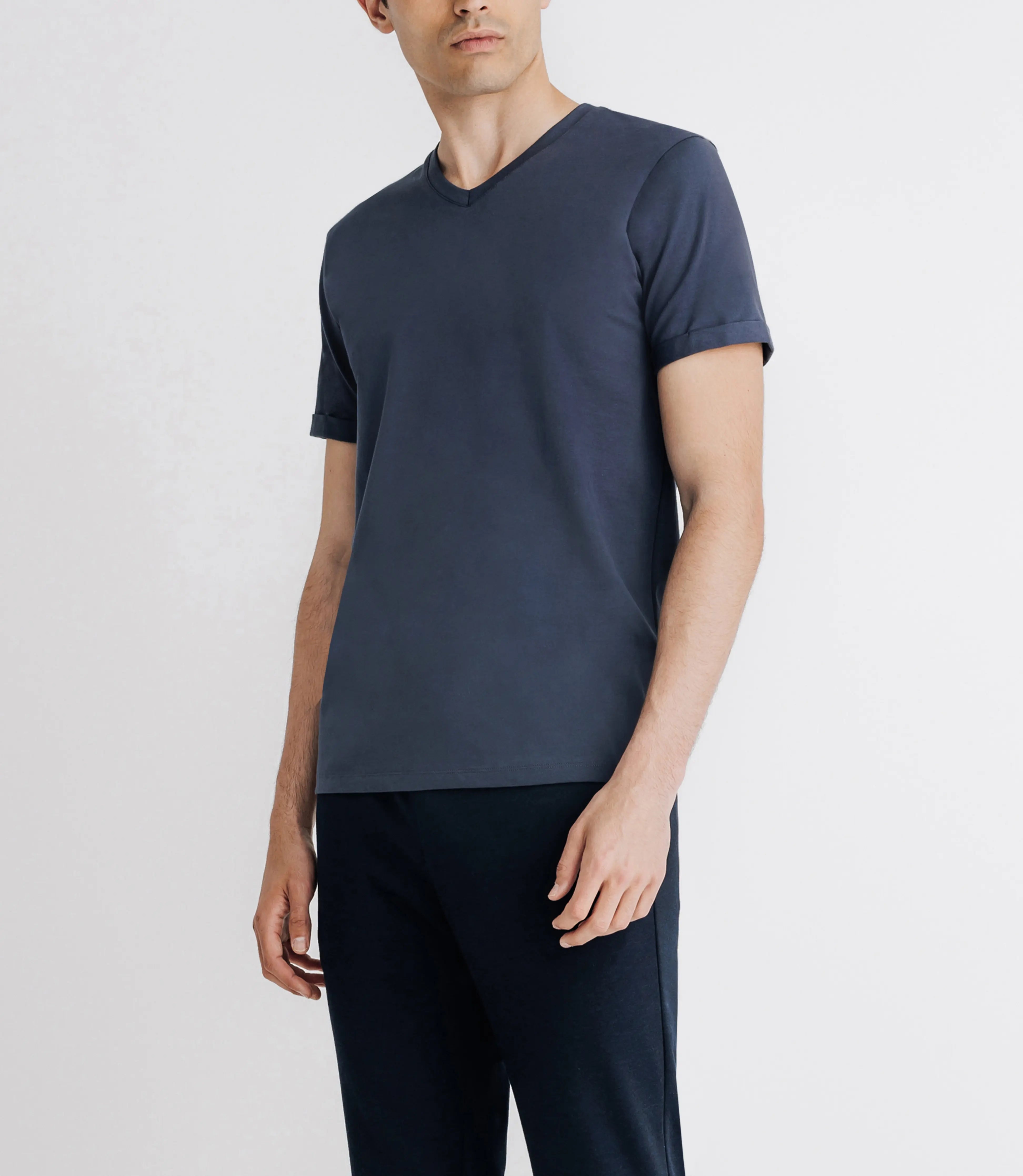 T-shirt col V marine - IZAC