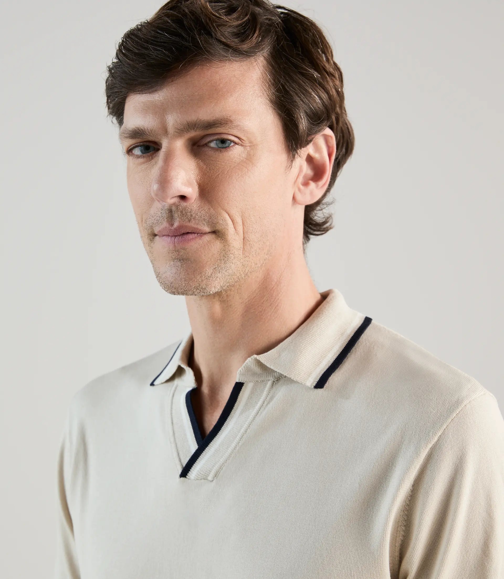 Polo col ouvert en maille beige - IZAC