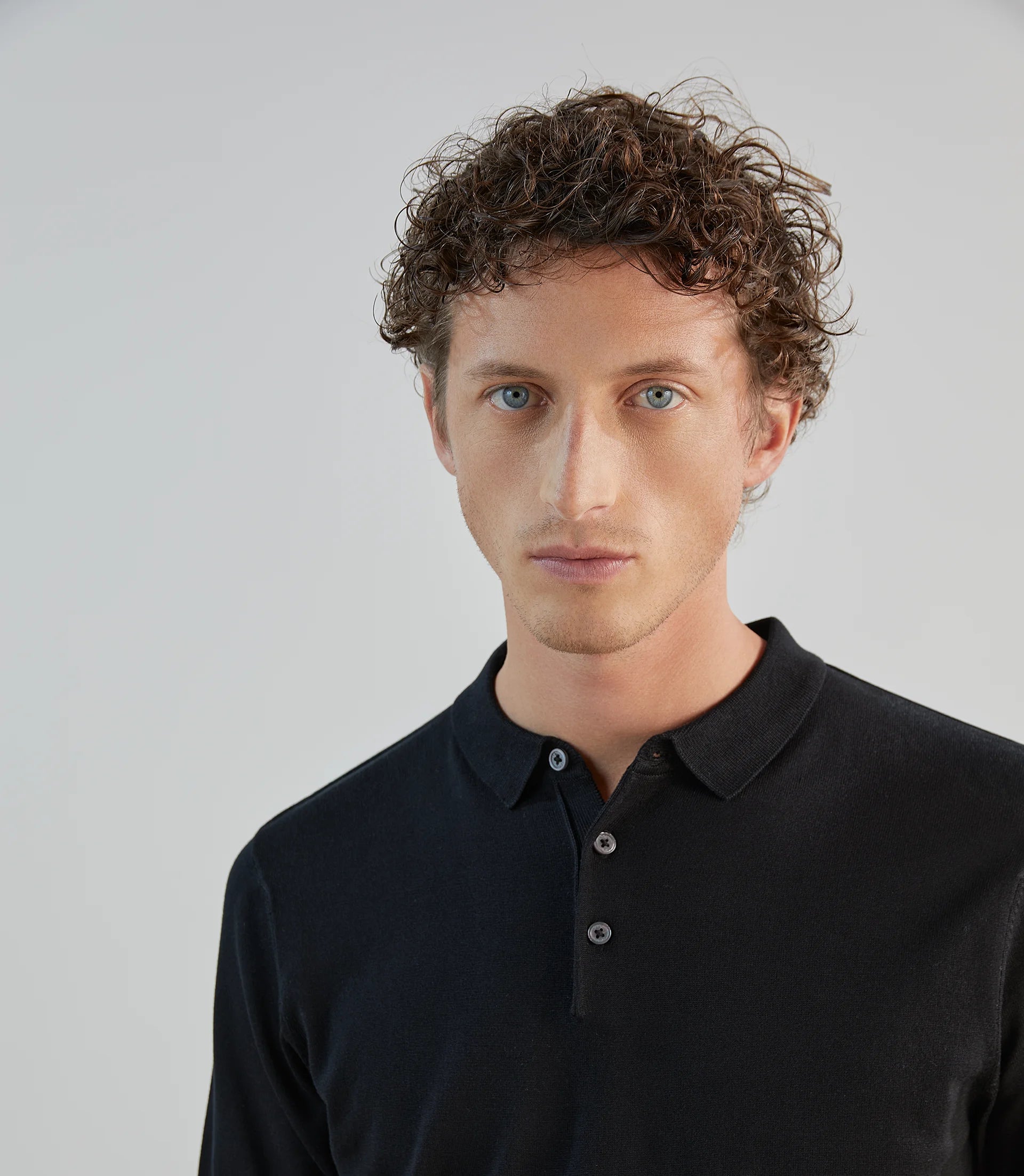 Polo col boutonné en maille noir - IZAC