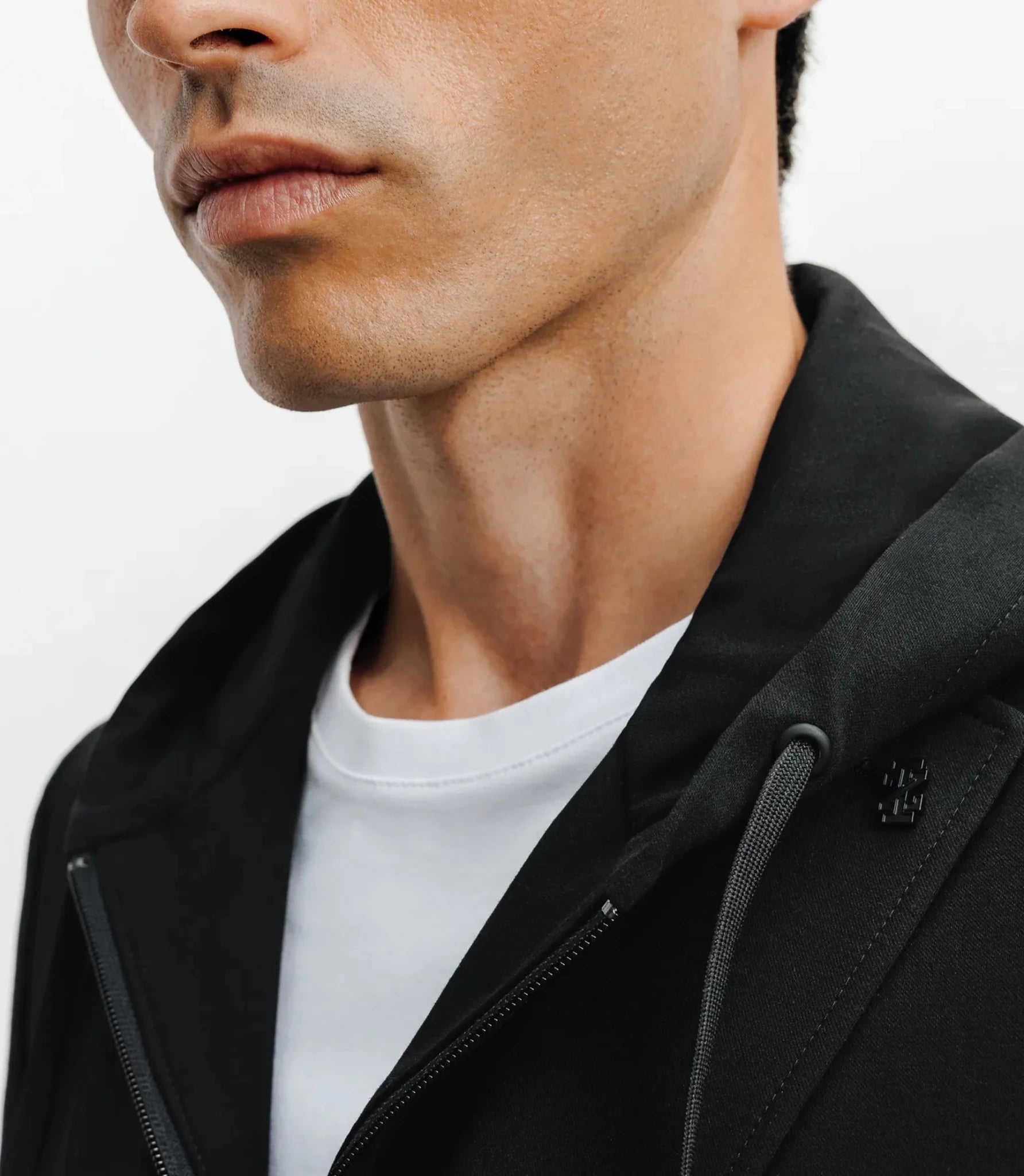 Veste en maille avec parmenture noire - IZAC