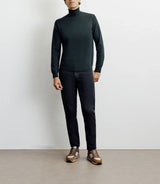 Pull col roulé vert foncé