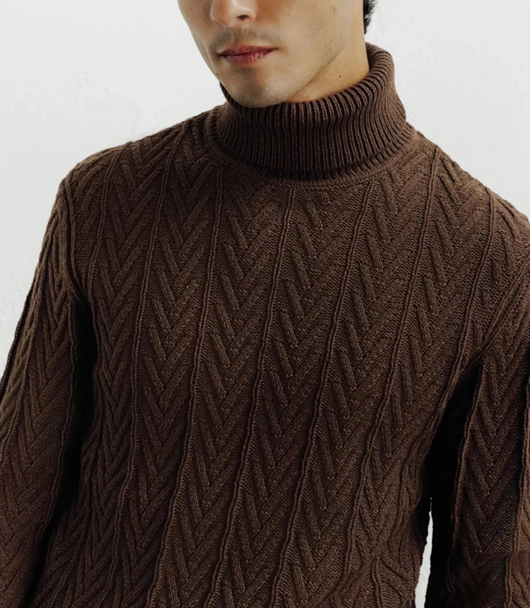 Pull col roulé torsadé chocolat