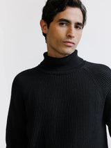 Pull col roulé en maille côtelée noir