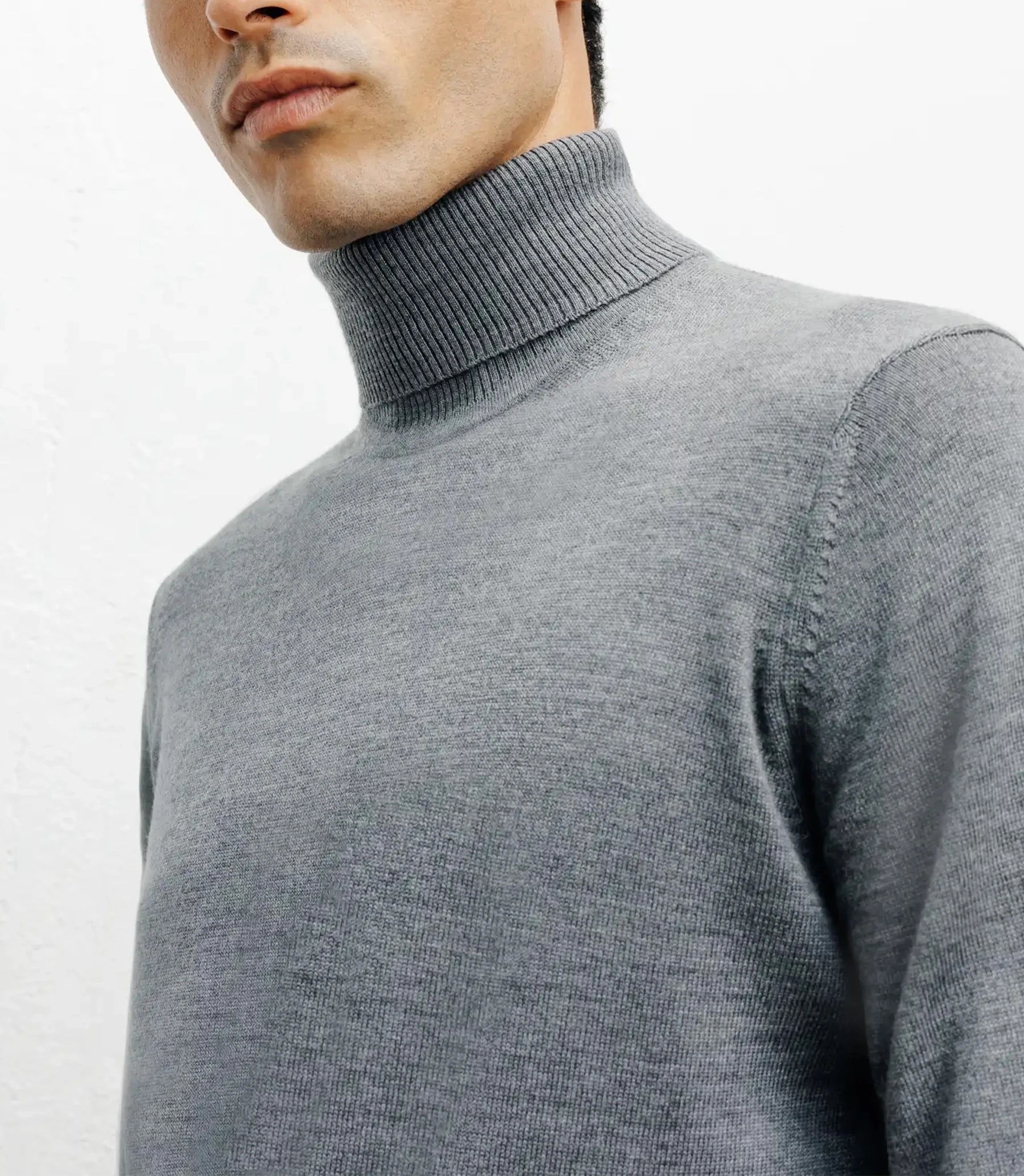 Pull col roulé gris - IZAC
