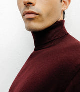 Pull col roulé bordeaux