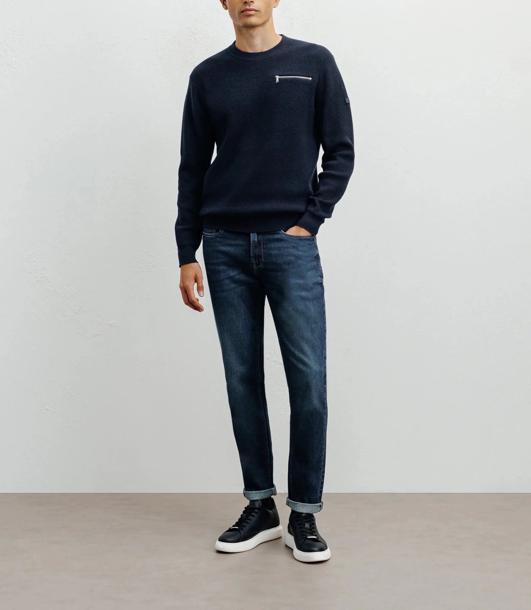 Round-neck navy sweater