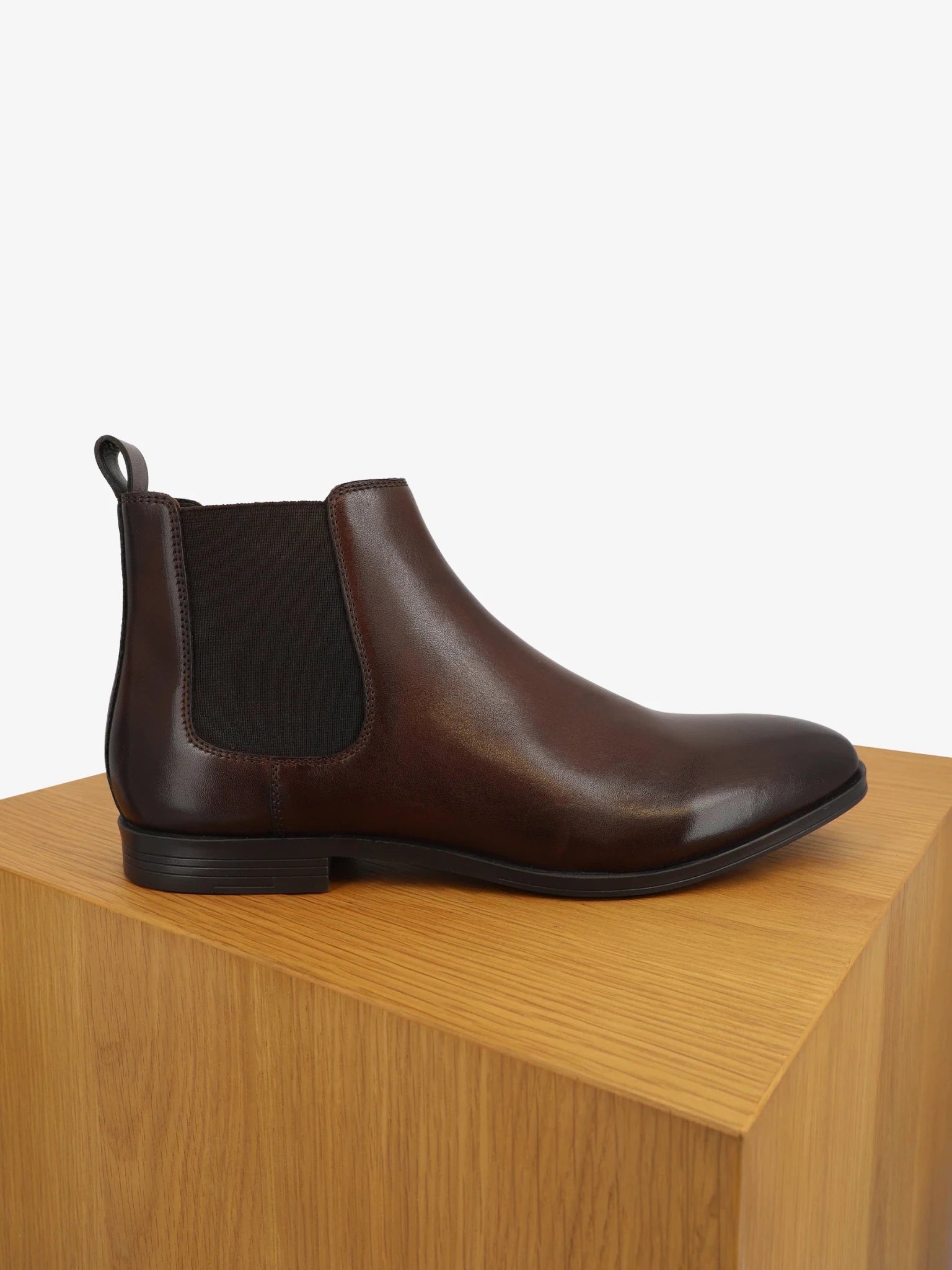 Bottine chelsea en cuir lisse marron - IZAC