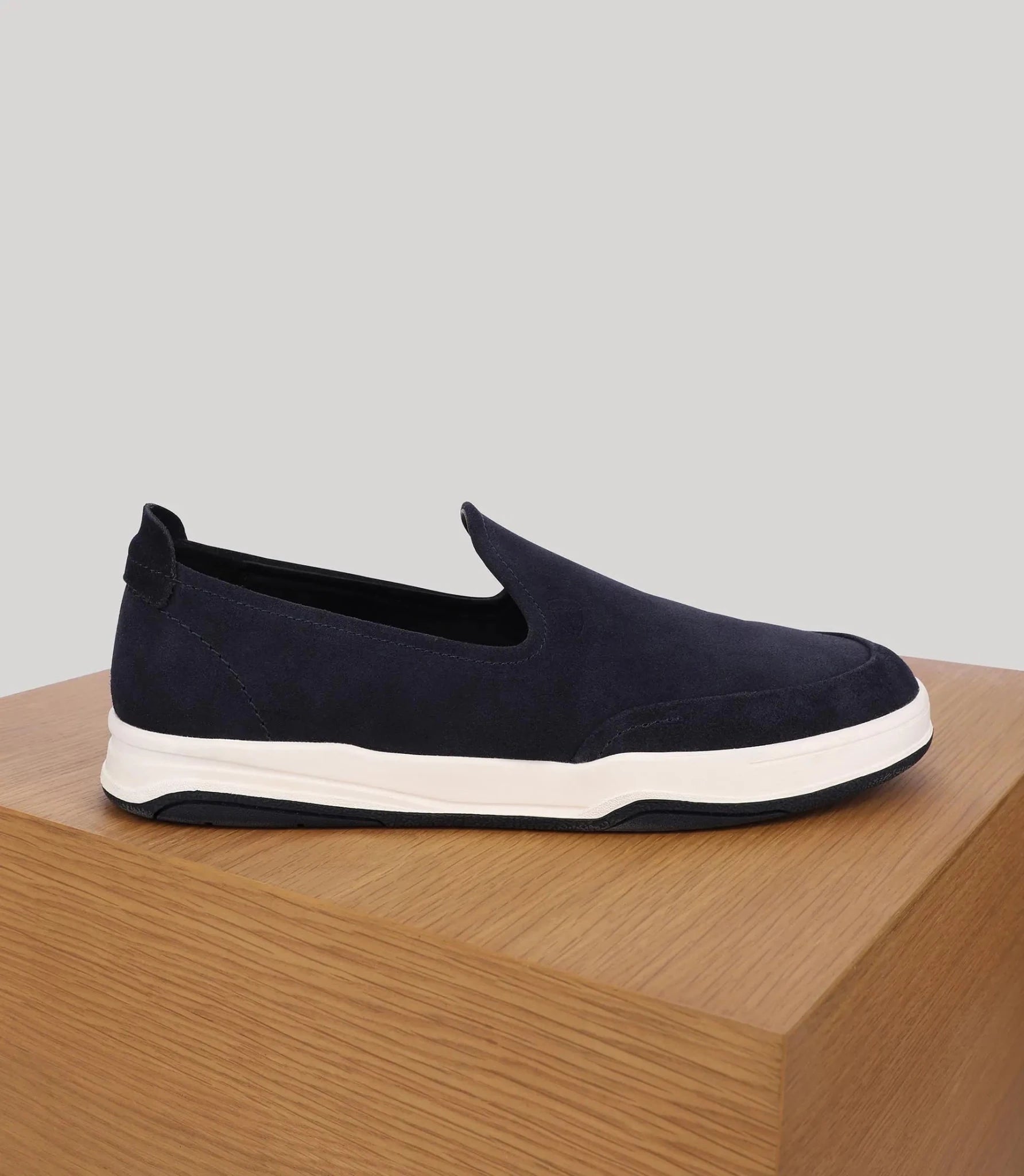 Chaussures casual en suède marine - IZAC