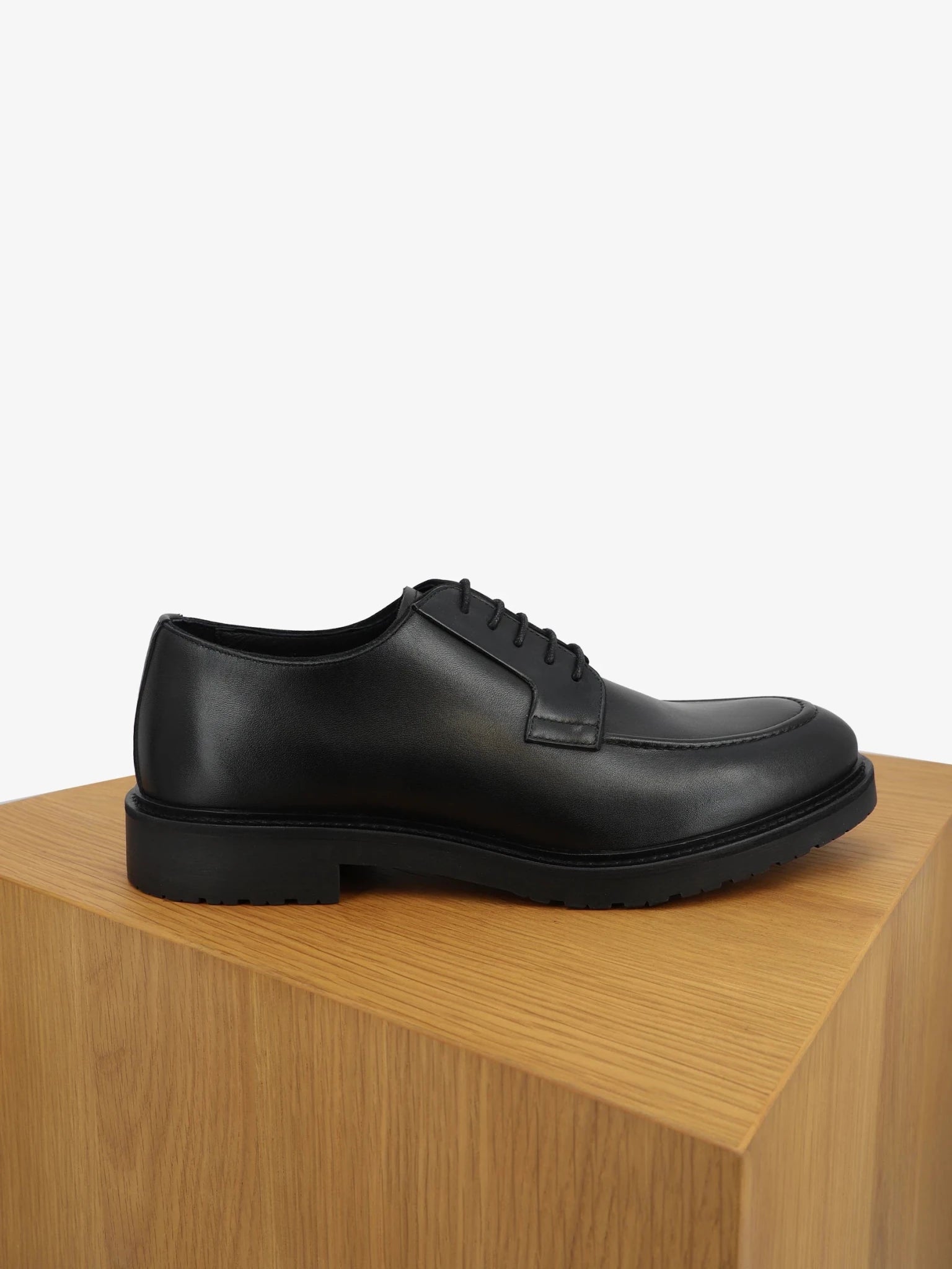 Derby en cuir noir - IZAC
