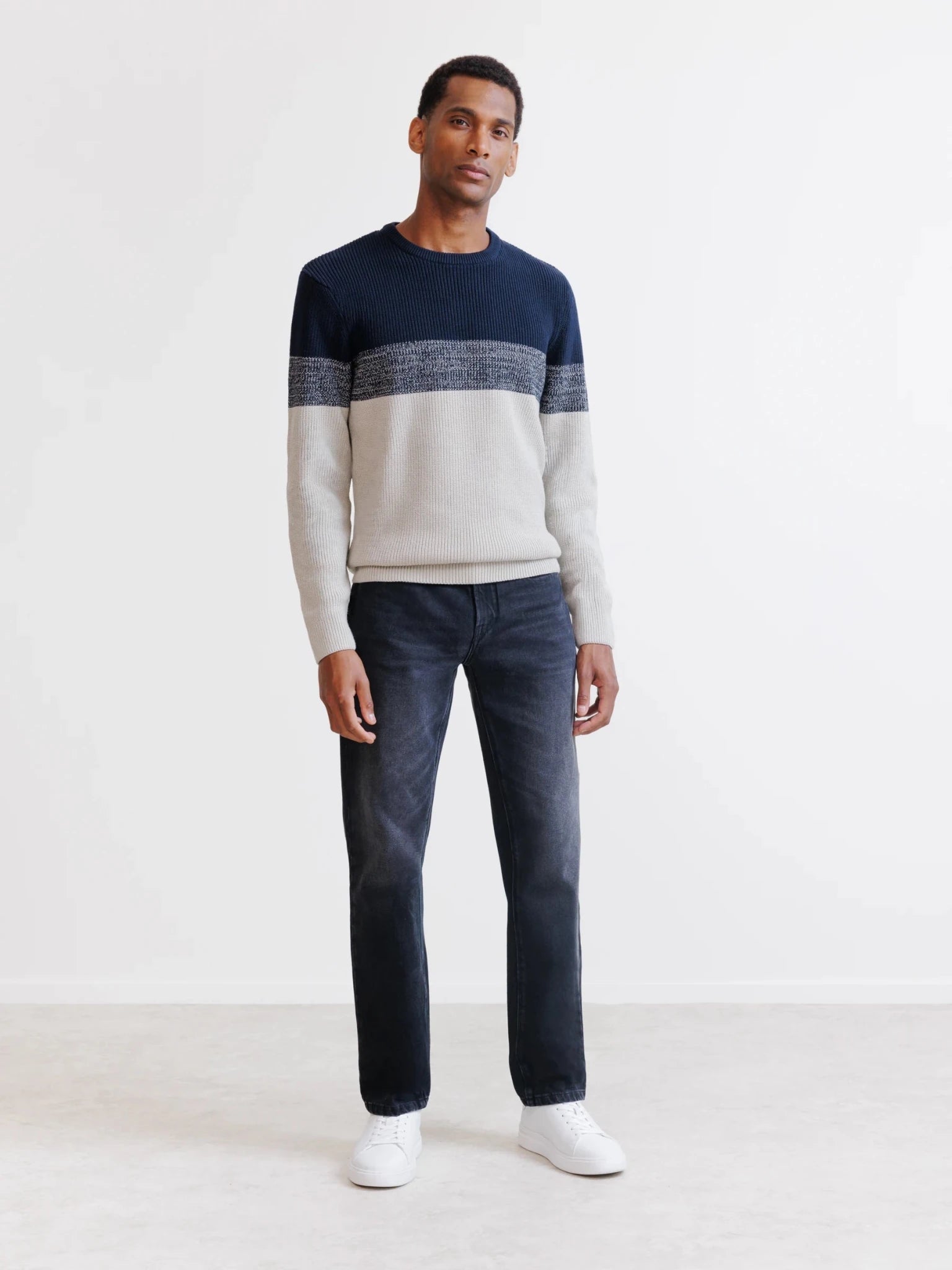 Pull col rond marine - IZAC