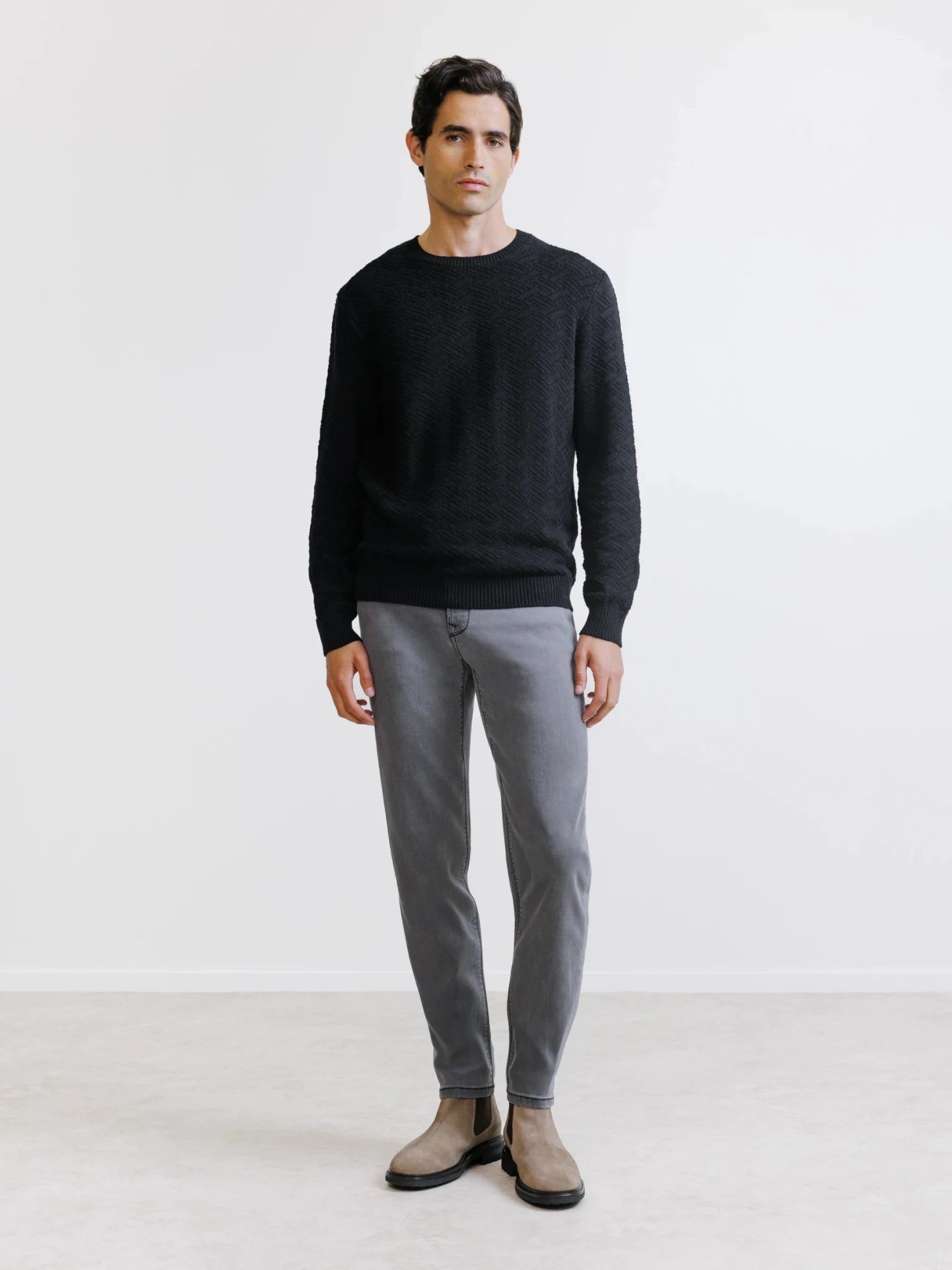Pull jacquard col rond noir - IZAC