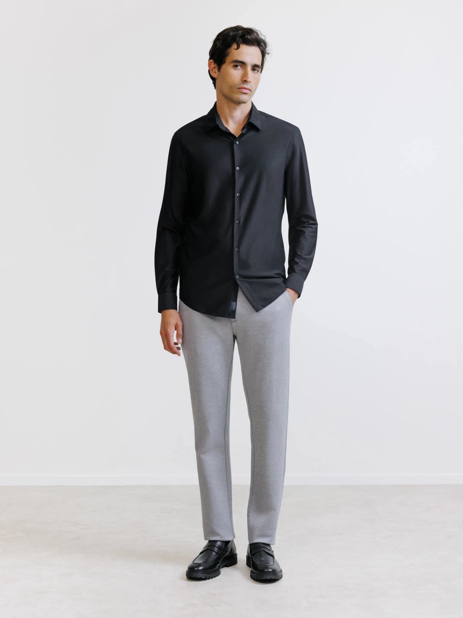Chemise slim en maille noire - IZAC