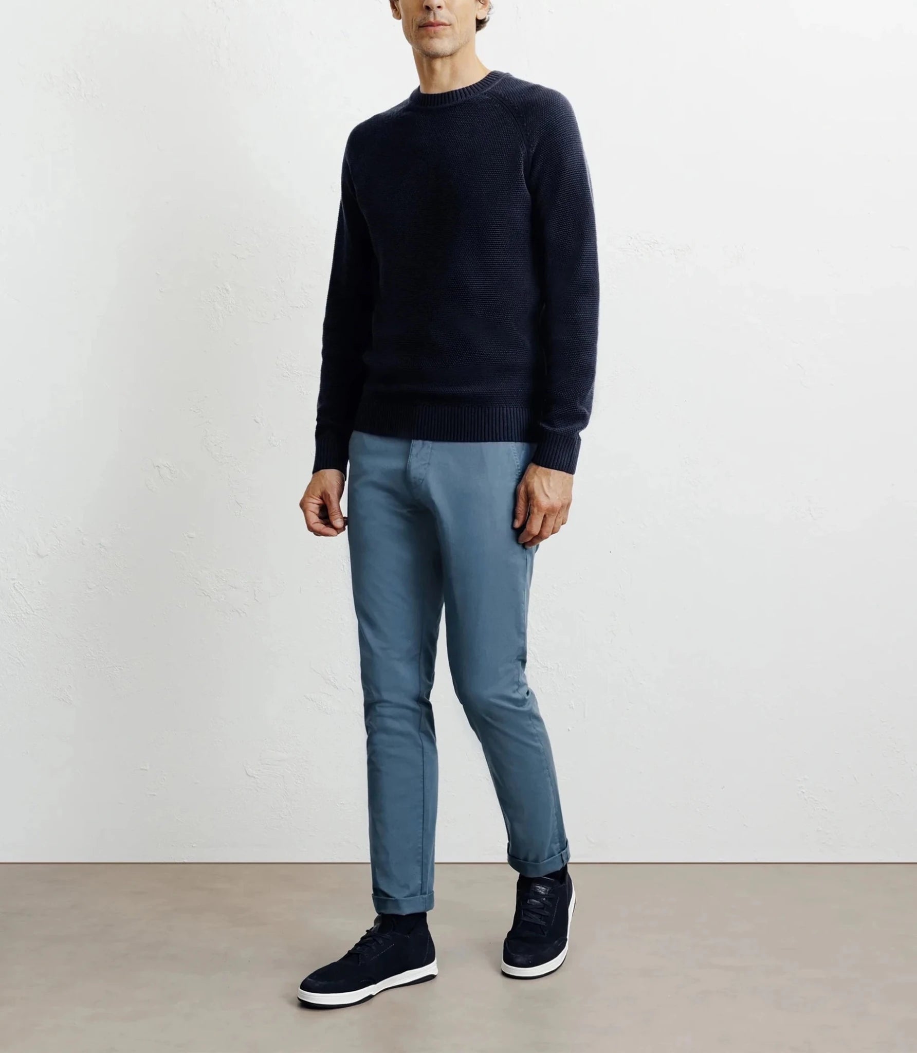 Pull col rond jeux de points marine - IZAC