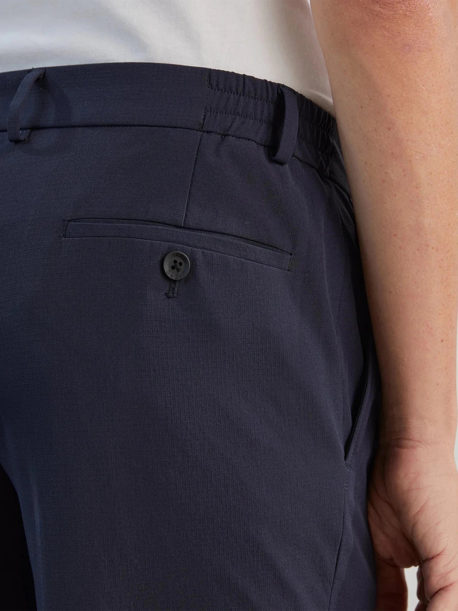 Pantalon ville en tissu technique marine