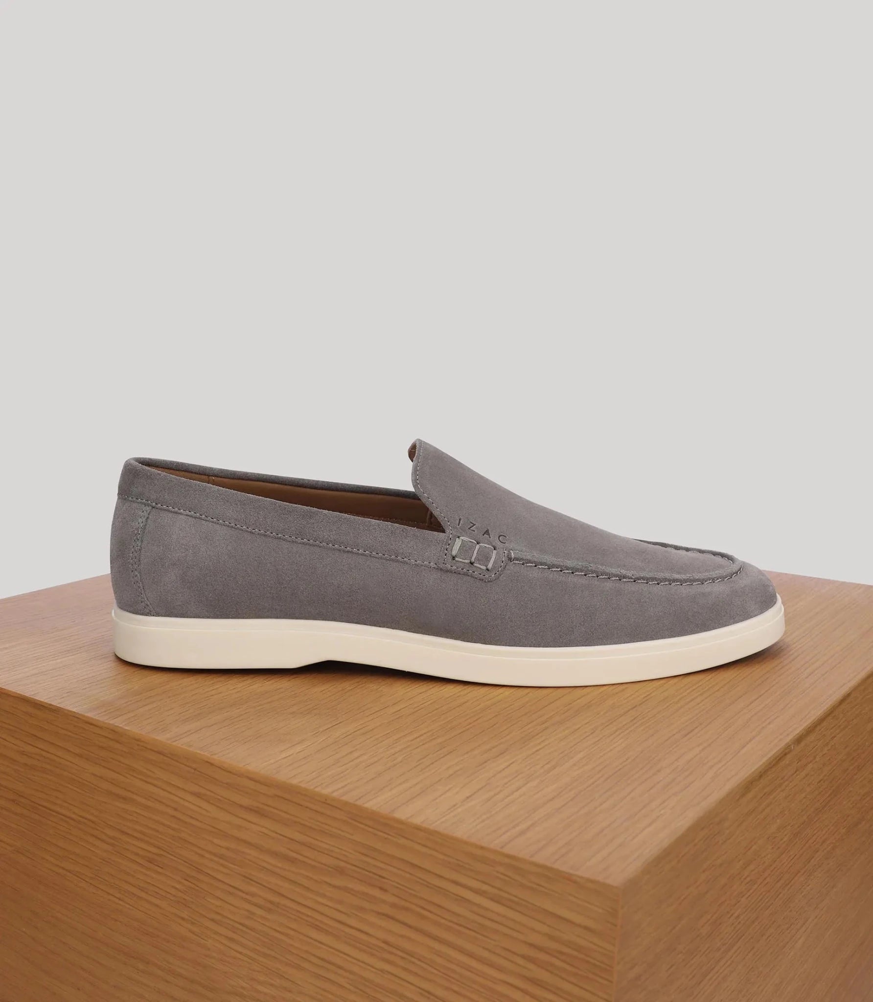 Mocassin casual en suède gris - IZAC