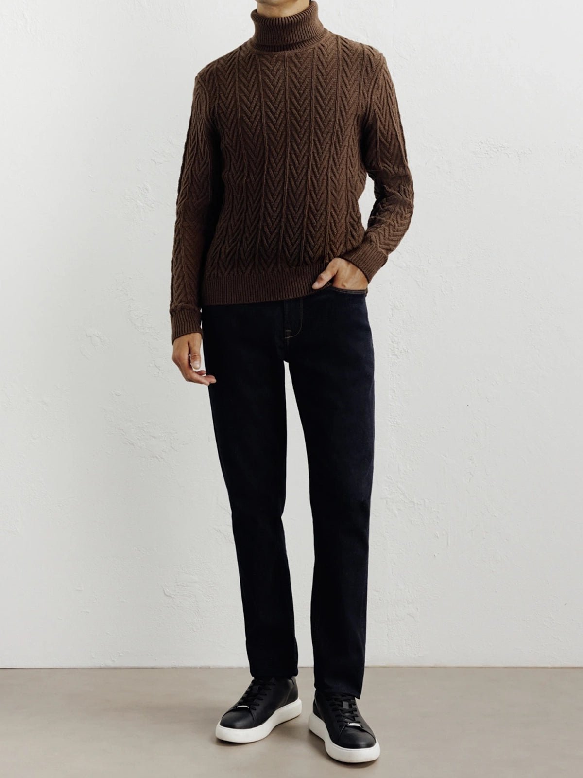 Pull col roulé torsadé chocolat