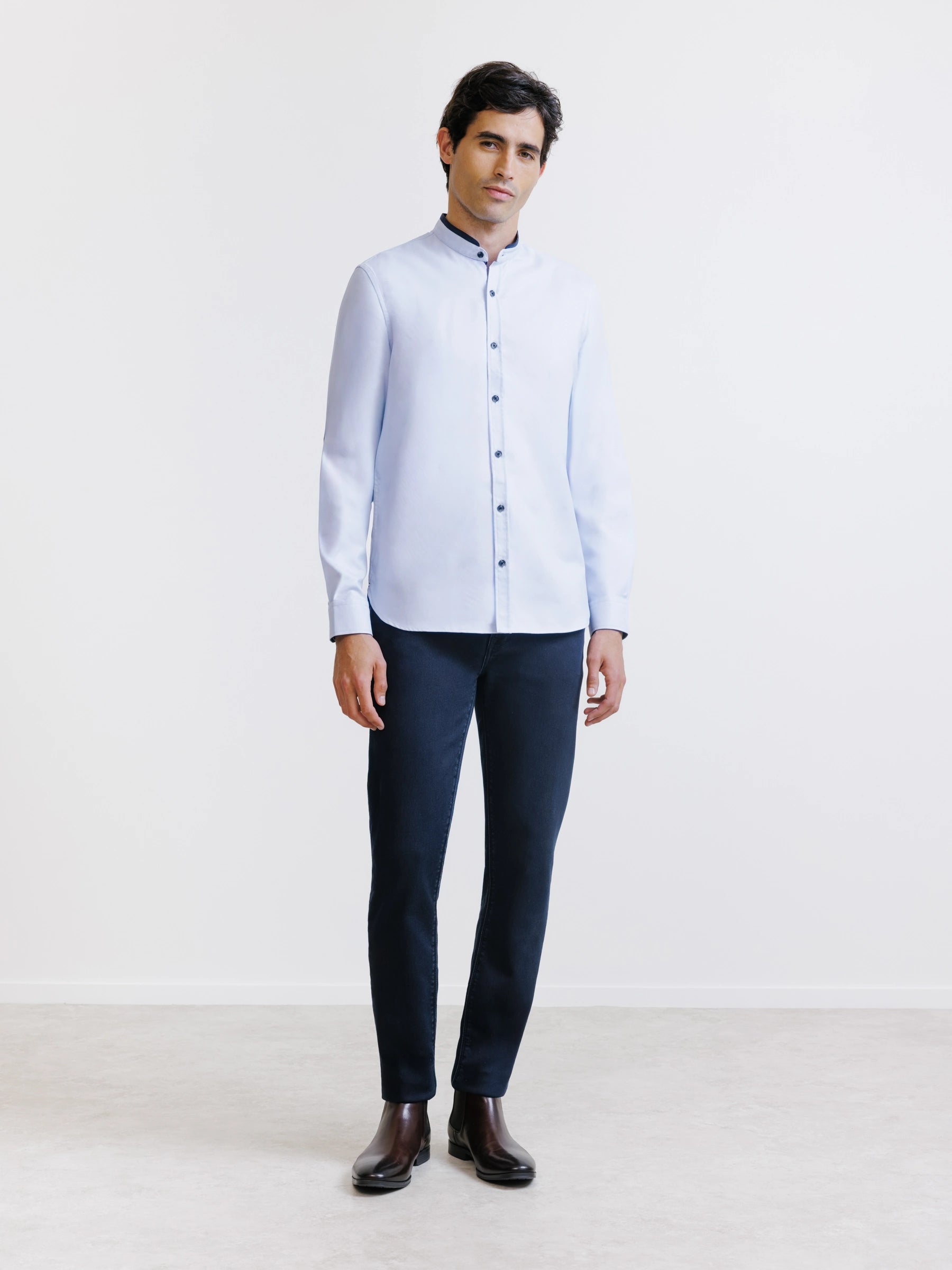 Chemise col mao avec coudière en suède ciel