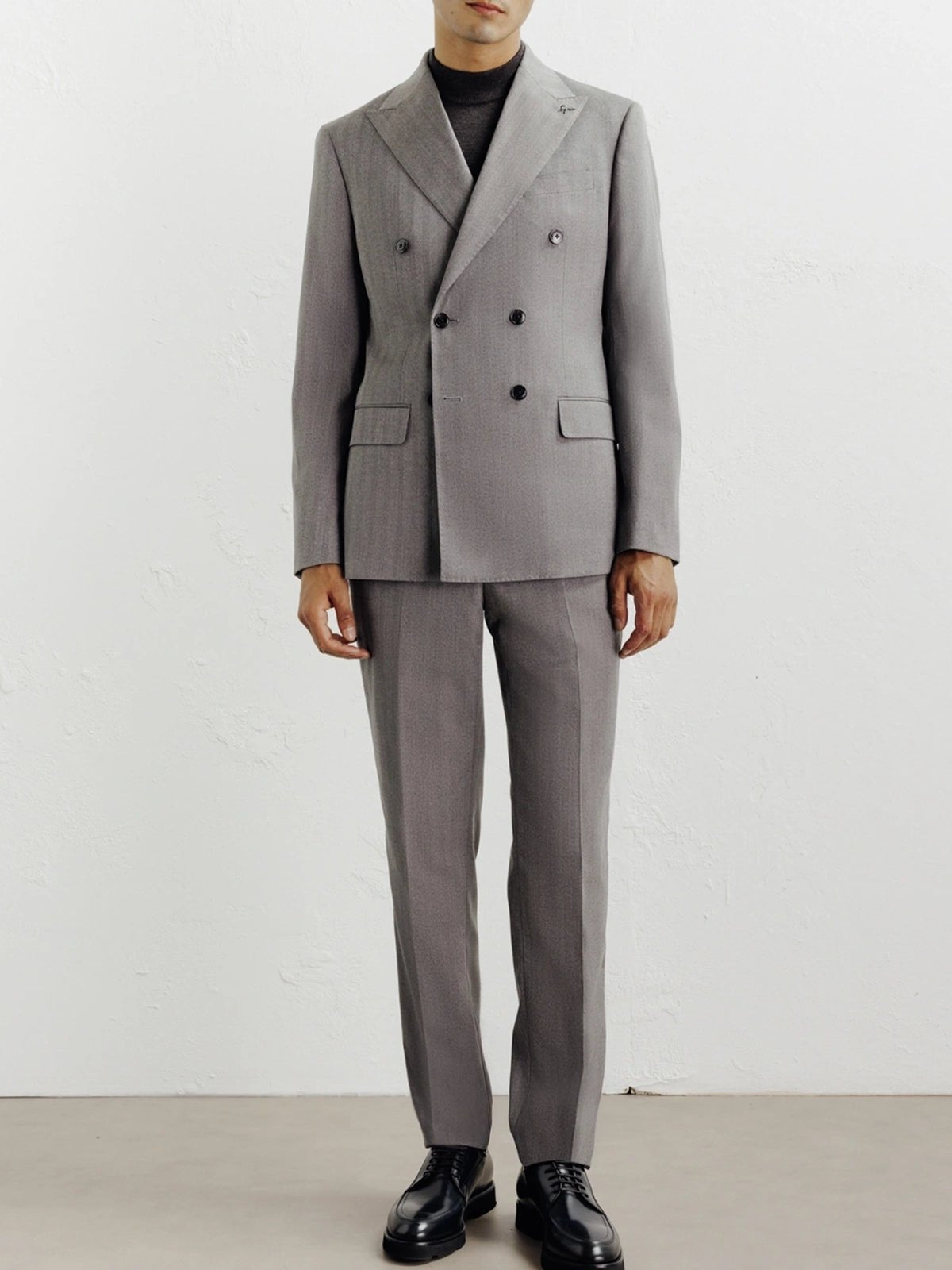 Costume croisé gris