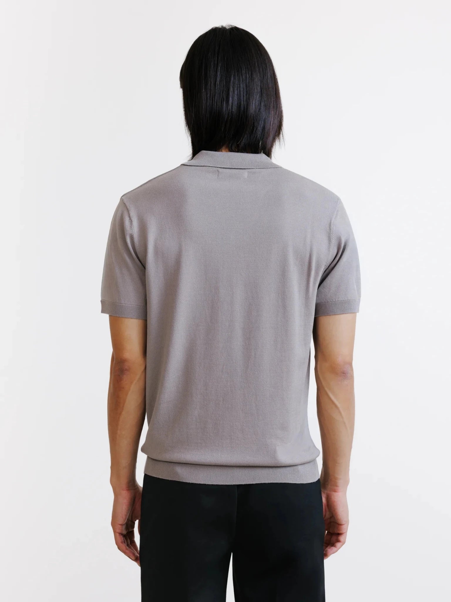 Polo col ouvert en maille taupe - IZAC