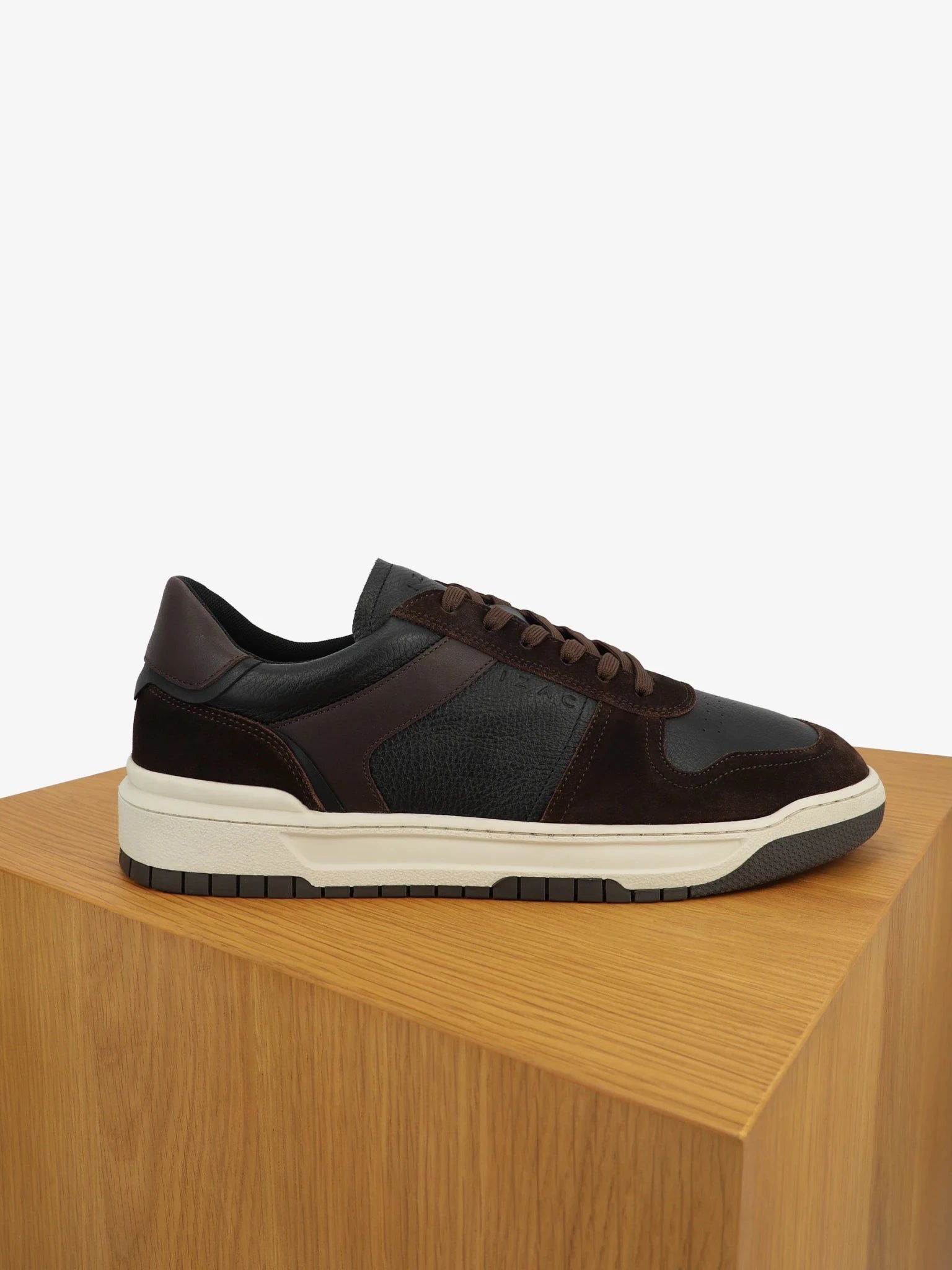 Baskets en cuir marron - IZAC