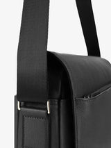 Black shoulder bag
