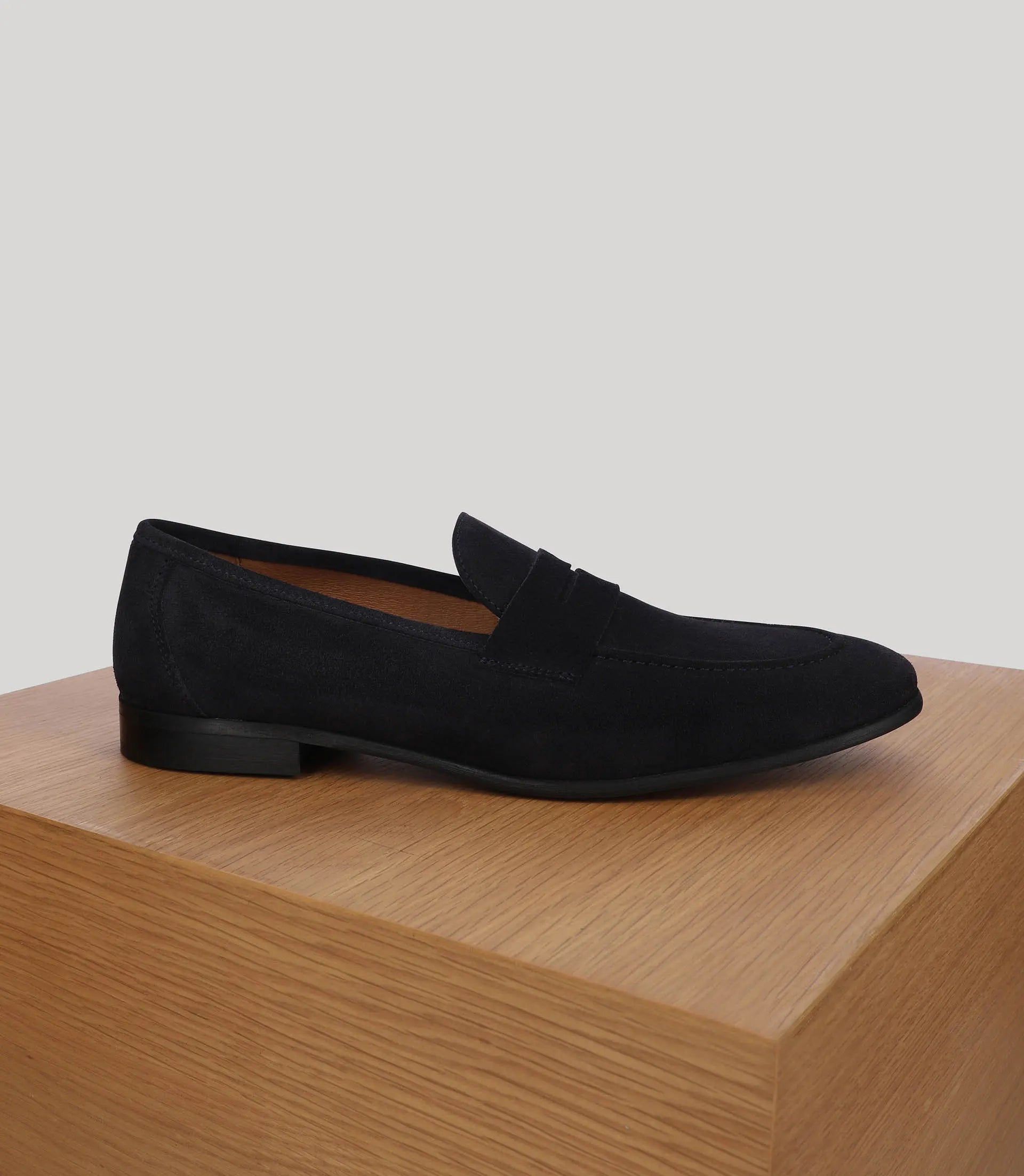 Mocassin ville en suède marine - IZAC