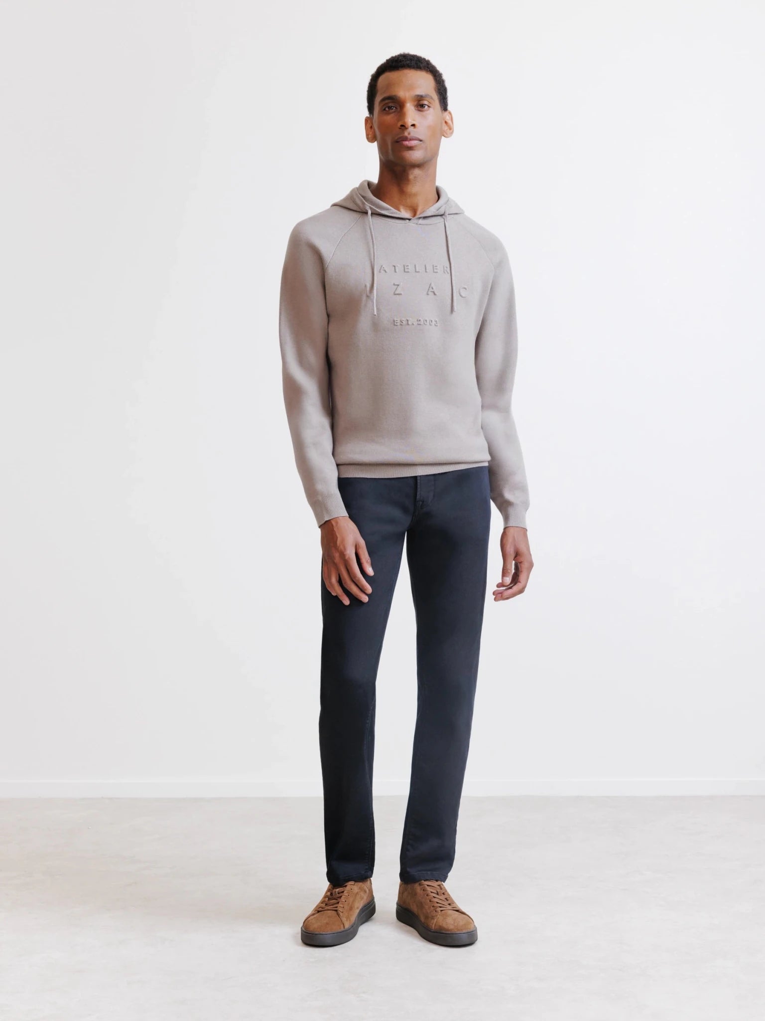 Pull à capuche en maille taupe - IZAC