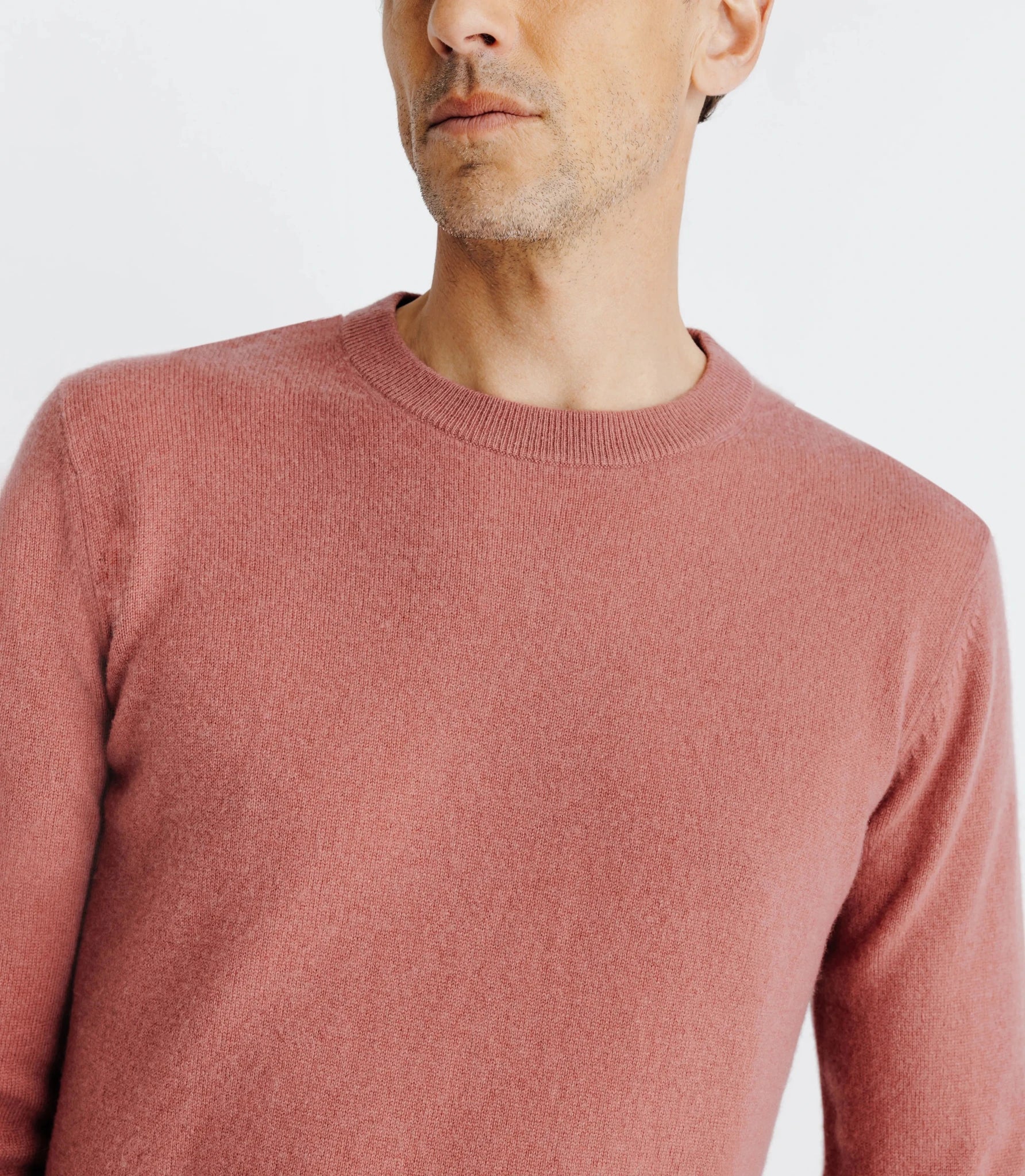 100% pink cashmere round neck sweater