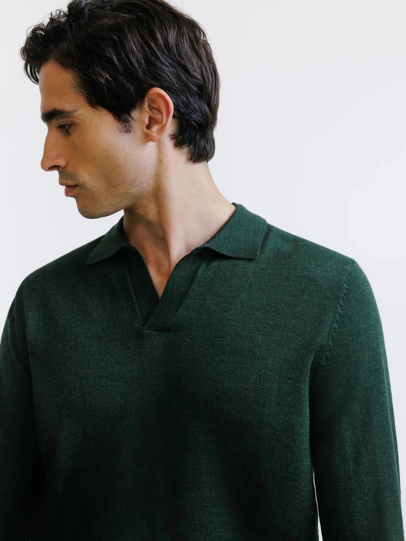 Pull col polo ouvert en laine mérinos vert foncé - IZAC