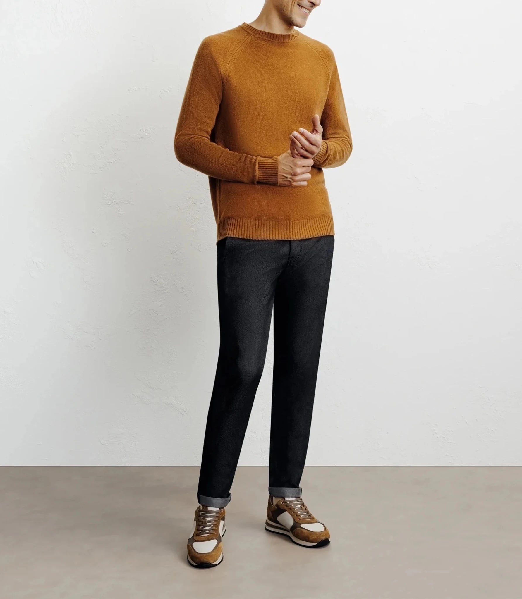 Camel wool sweater