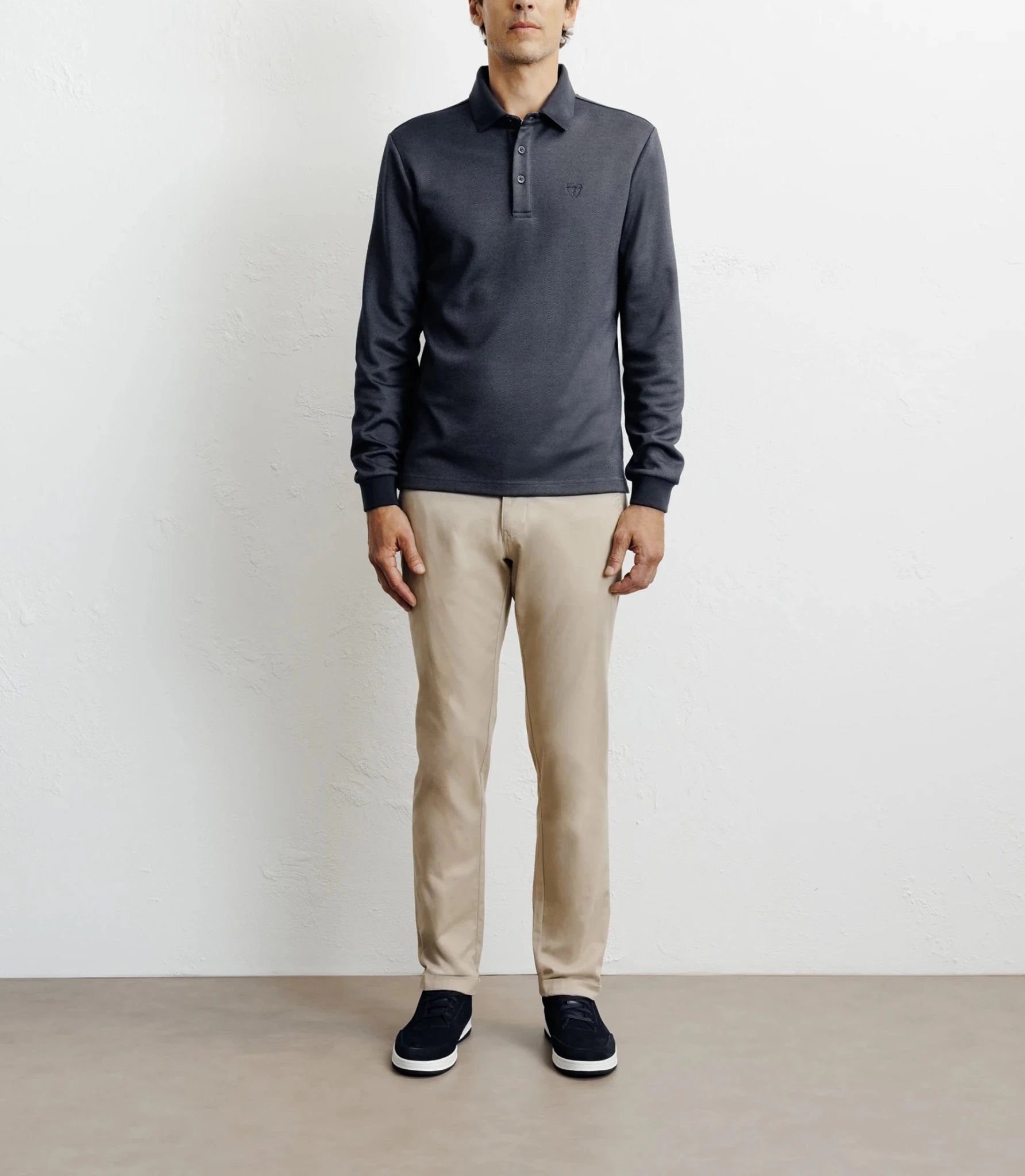 Polo boutonné en maille marine - IZAC