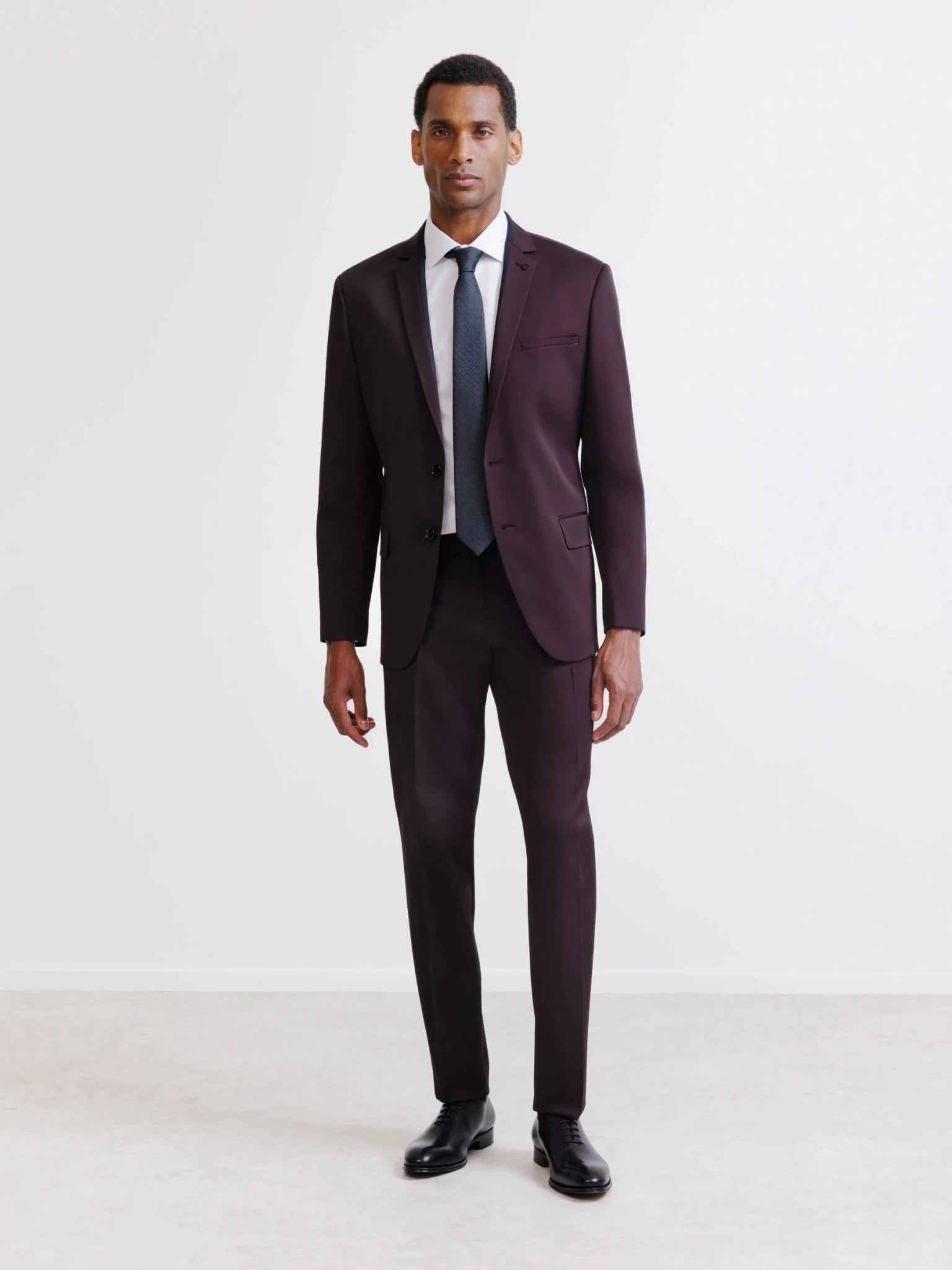 Burgundy 2-button suit