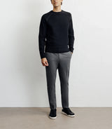 Round-neck sweater with black dots