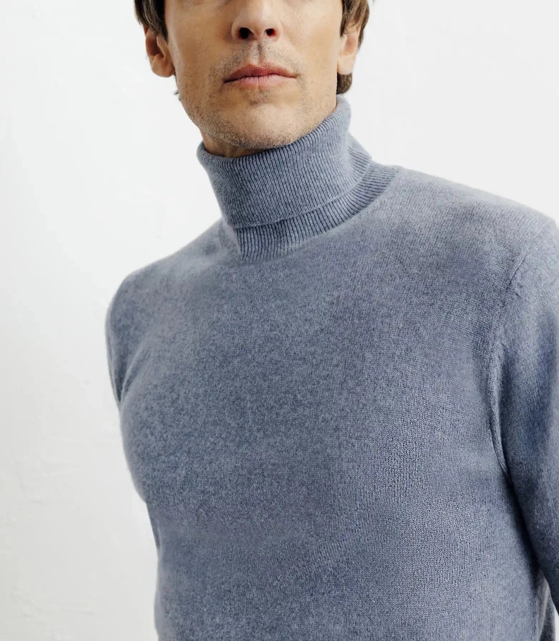 100% chatter indigo turtleneck