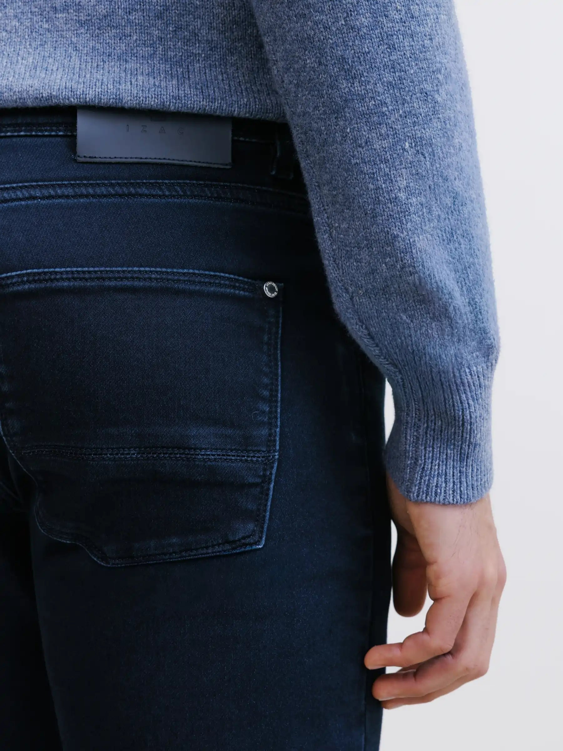Slim fit navy 5-pocket jeans