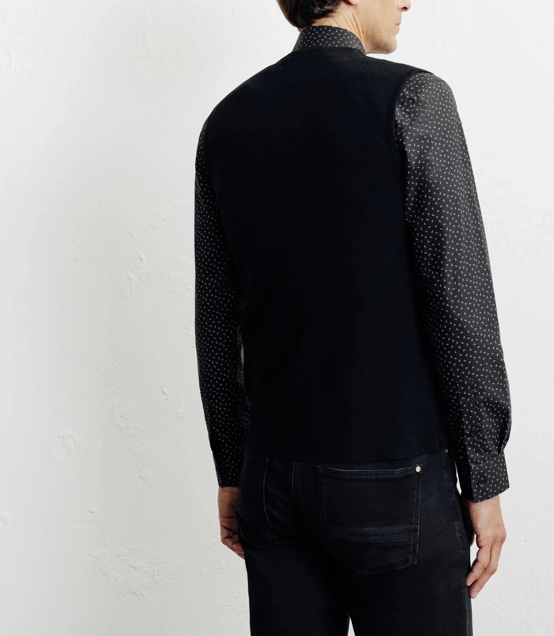 Gilet sans manches boutonné jeux de points noir