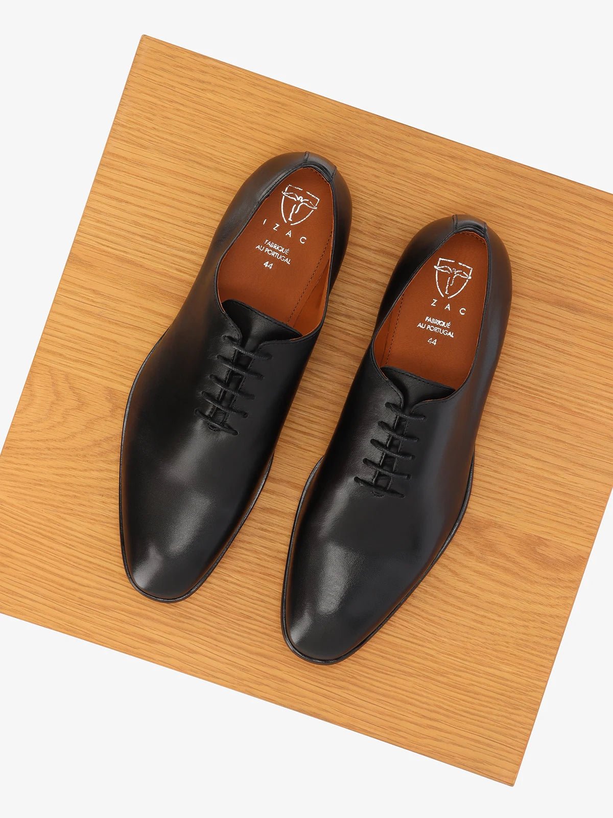 Chaussures richelieu en cuir noires - IZAC