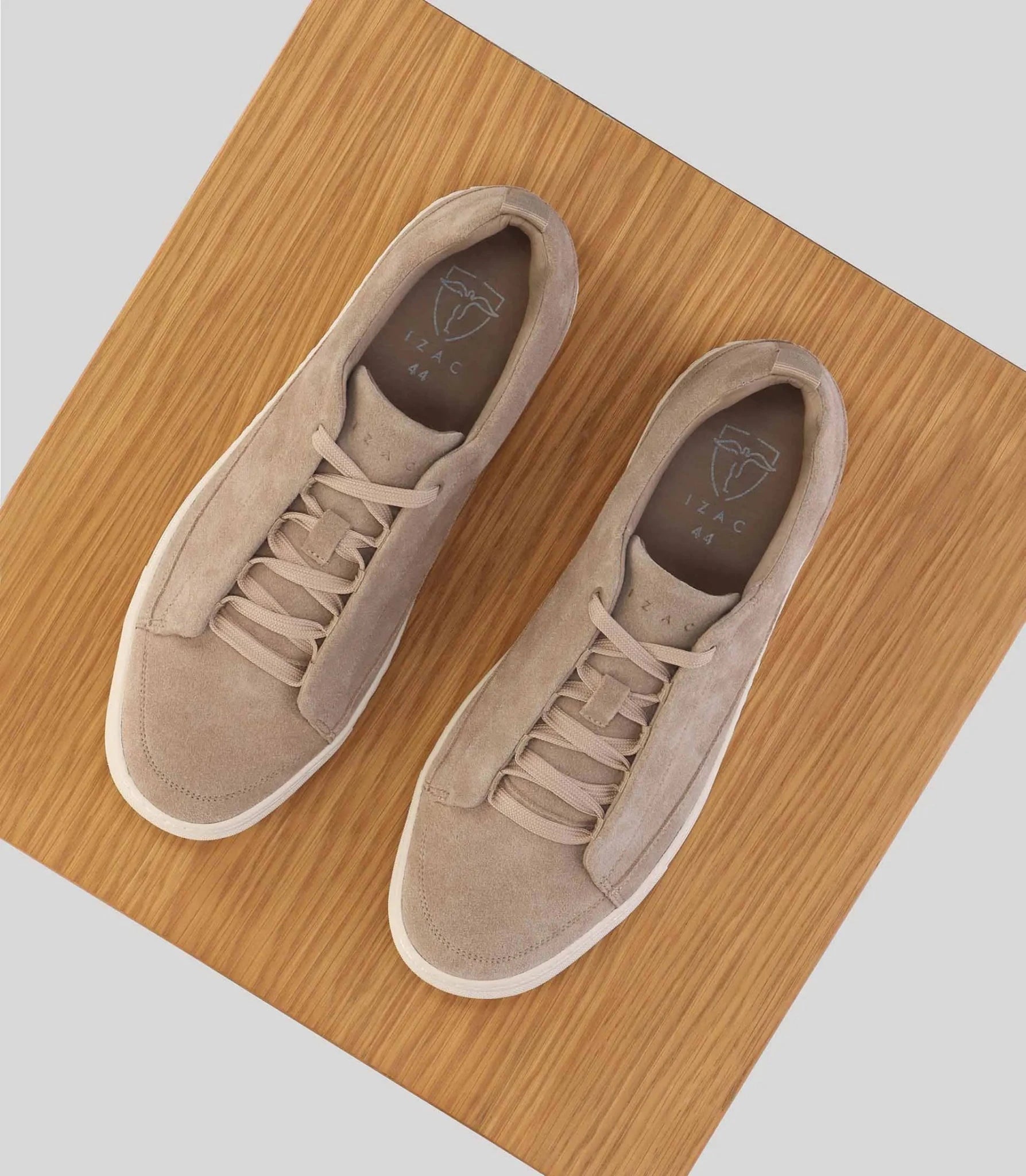 Basket en suède beige - IZAC