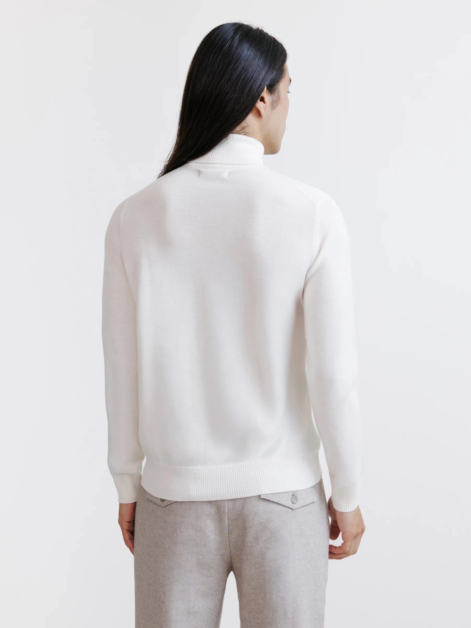 Pull col roulé en mérinos ecru