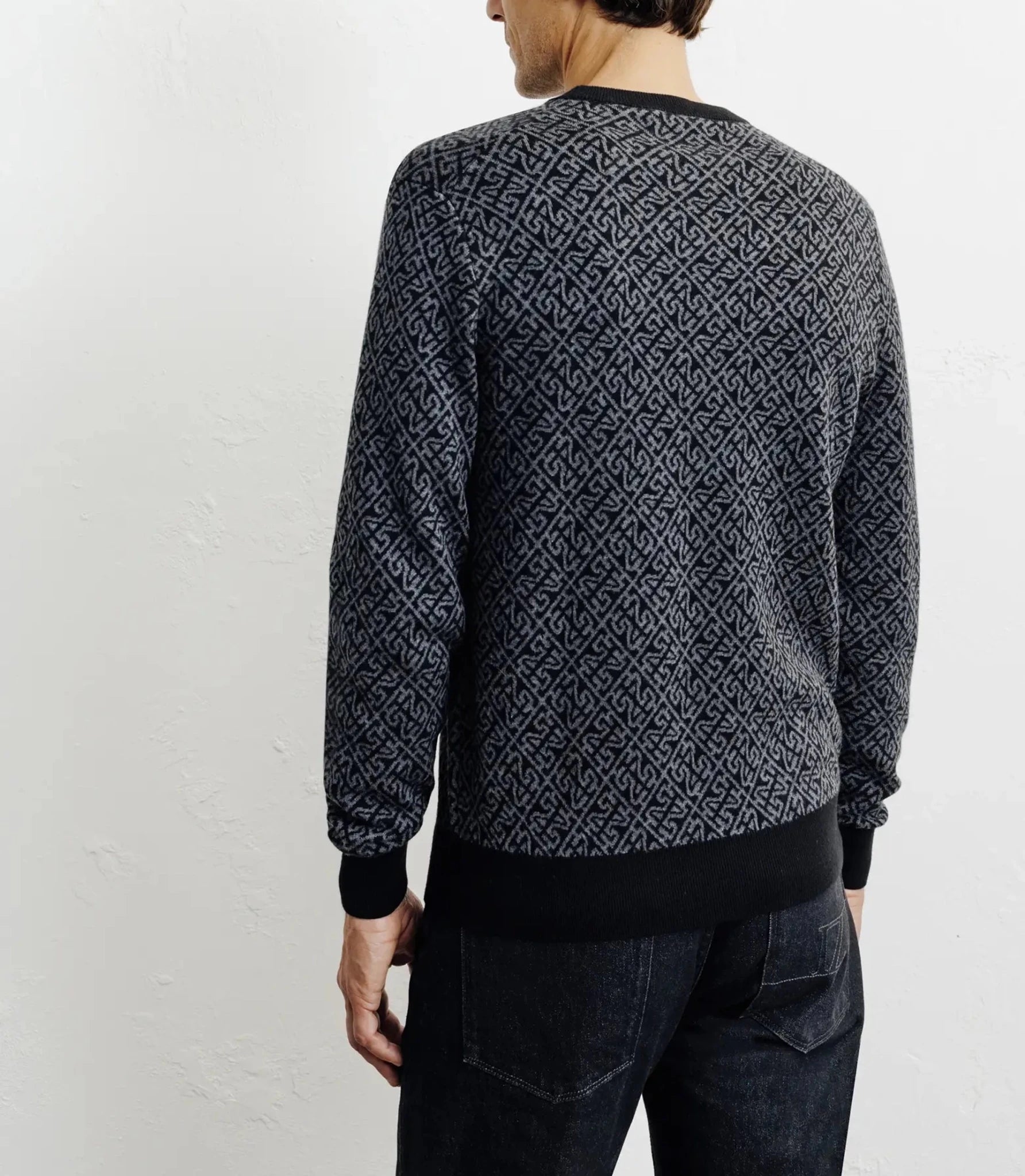 Pull col rond fantaisie noir - IZAC