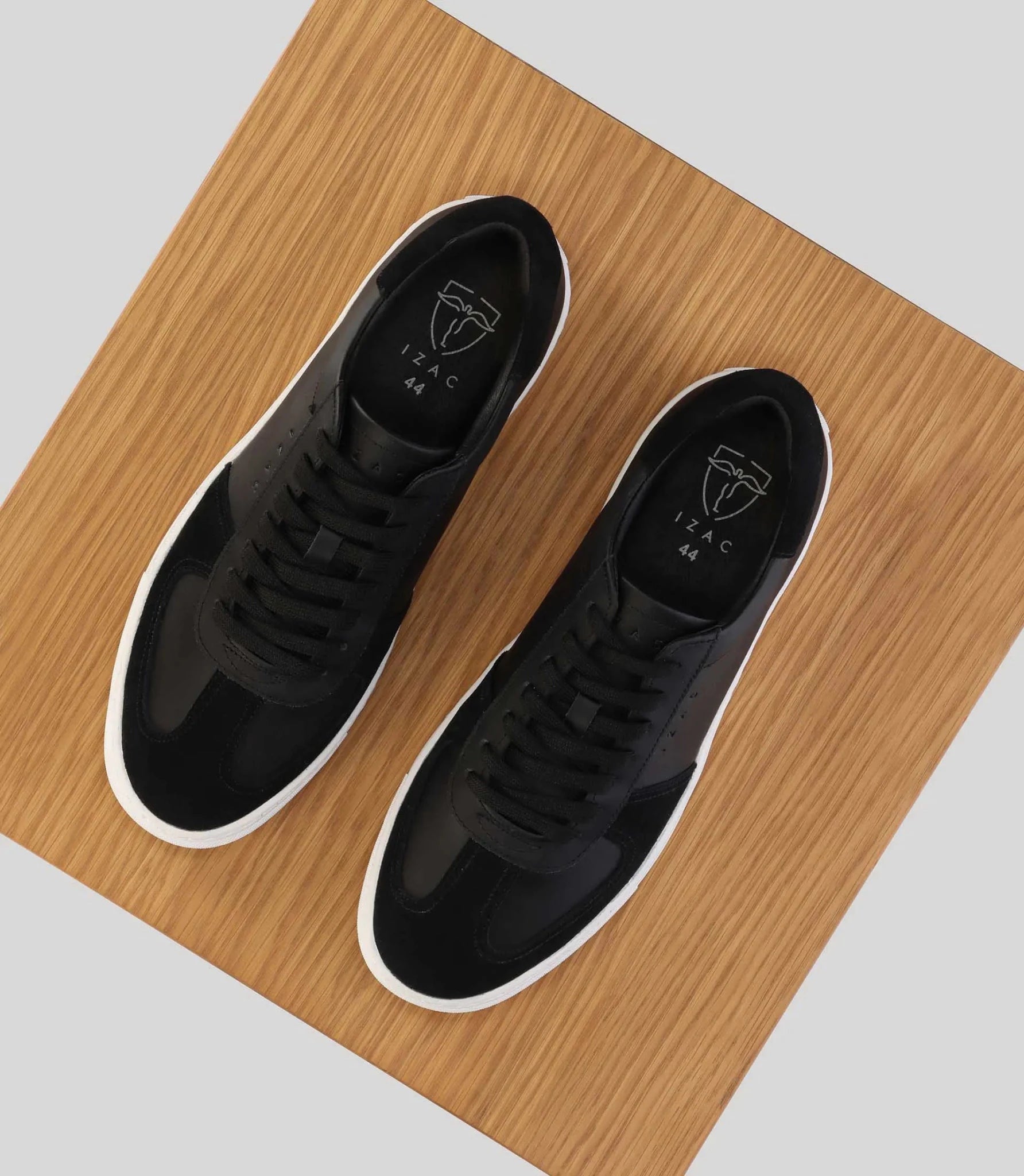 Basket bi - matière noire - IZAC