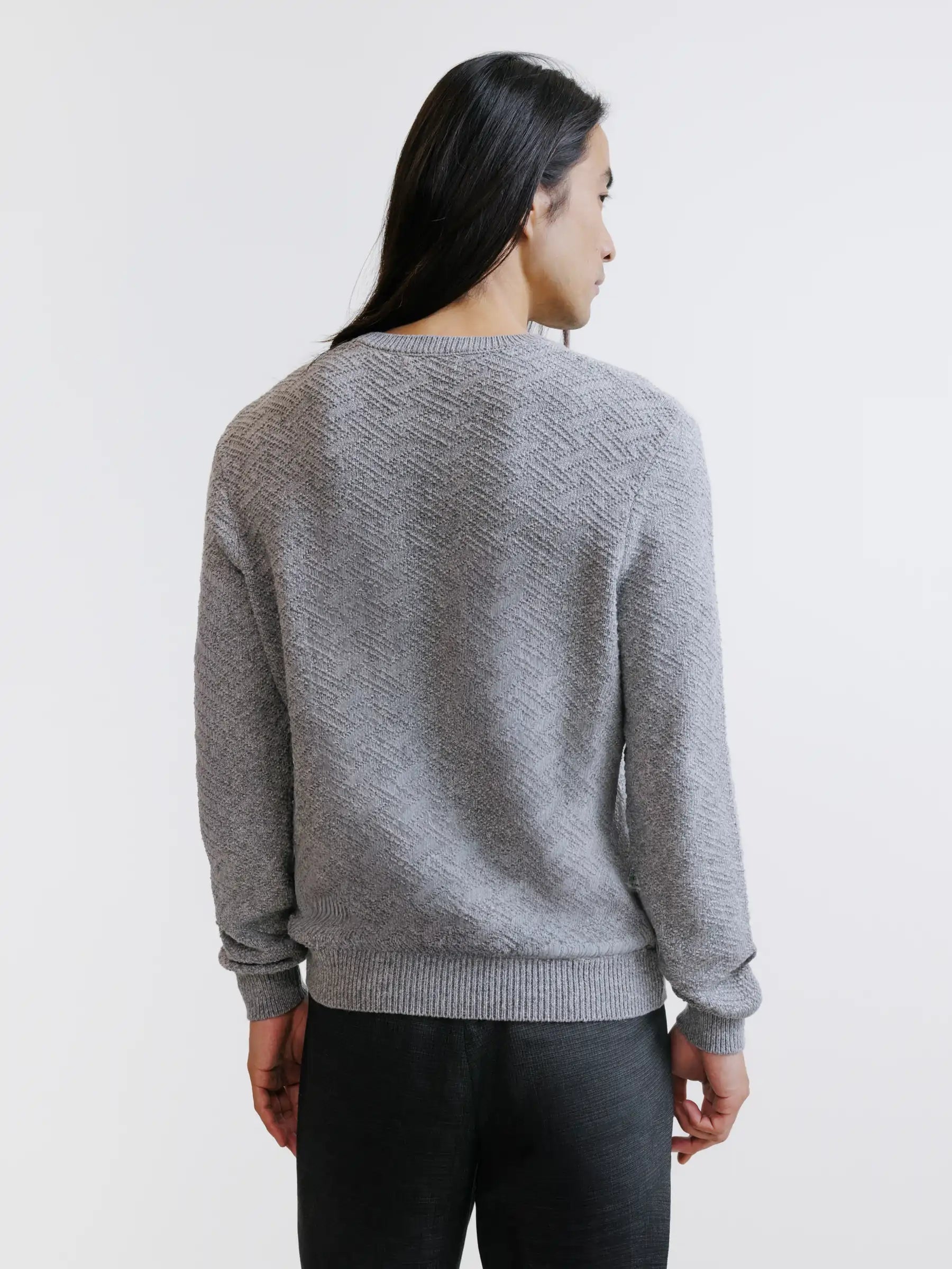 Pull jacquard col rond gris