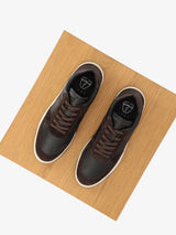 Baskets en cuir marron