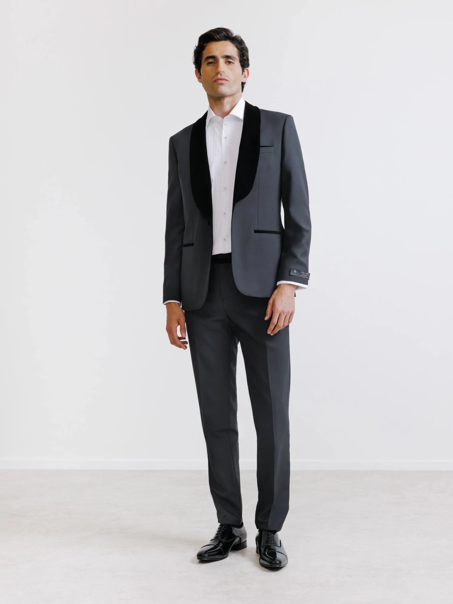 Costume col châle noir - IZAC