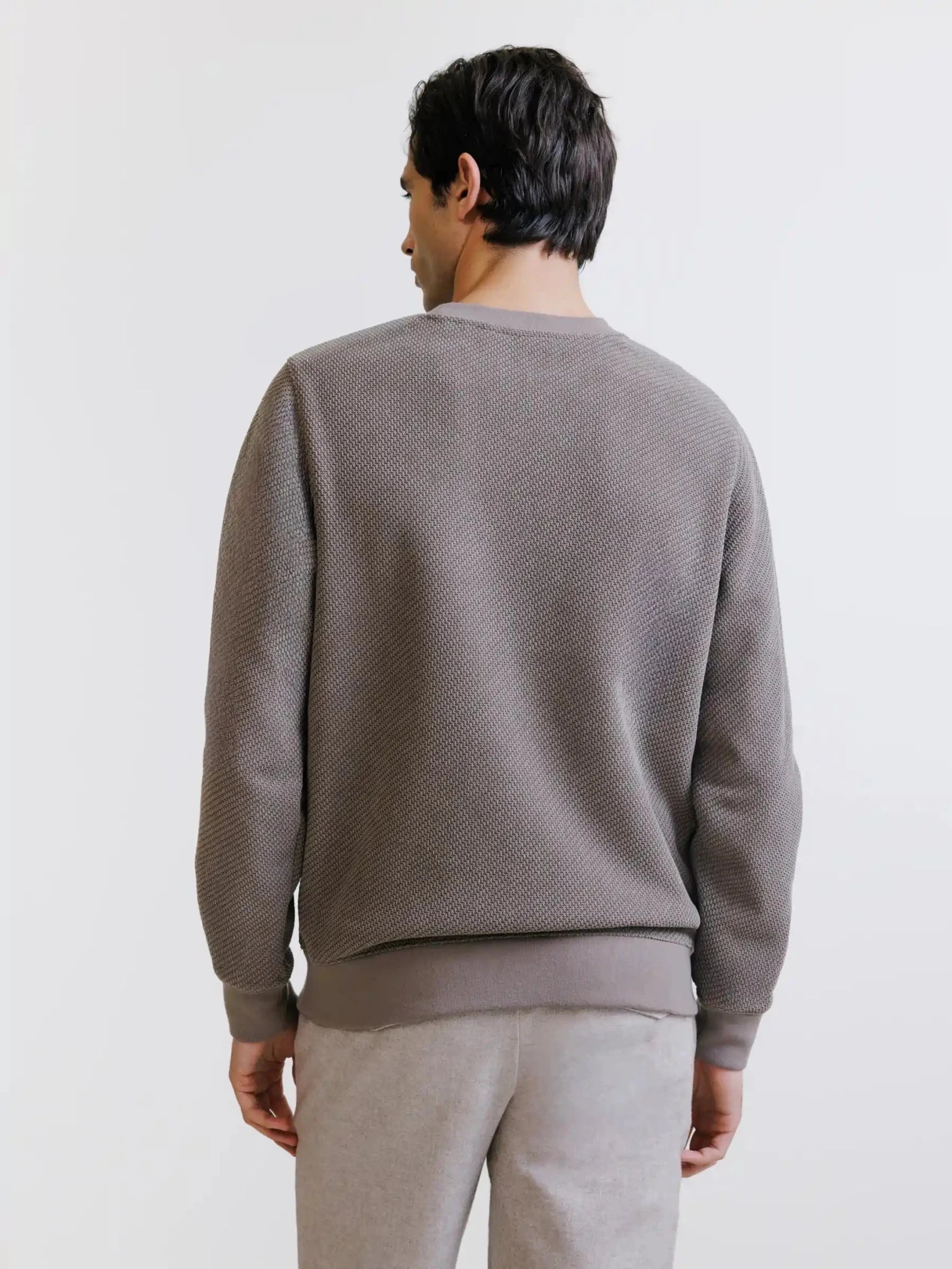 Chestnut crew neck jumper with fancy knit