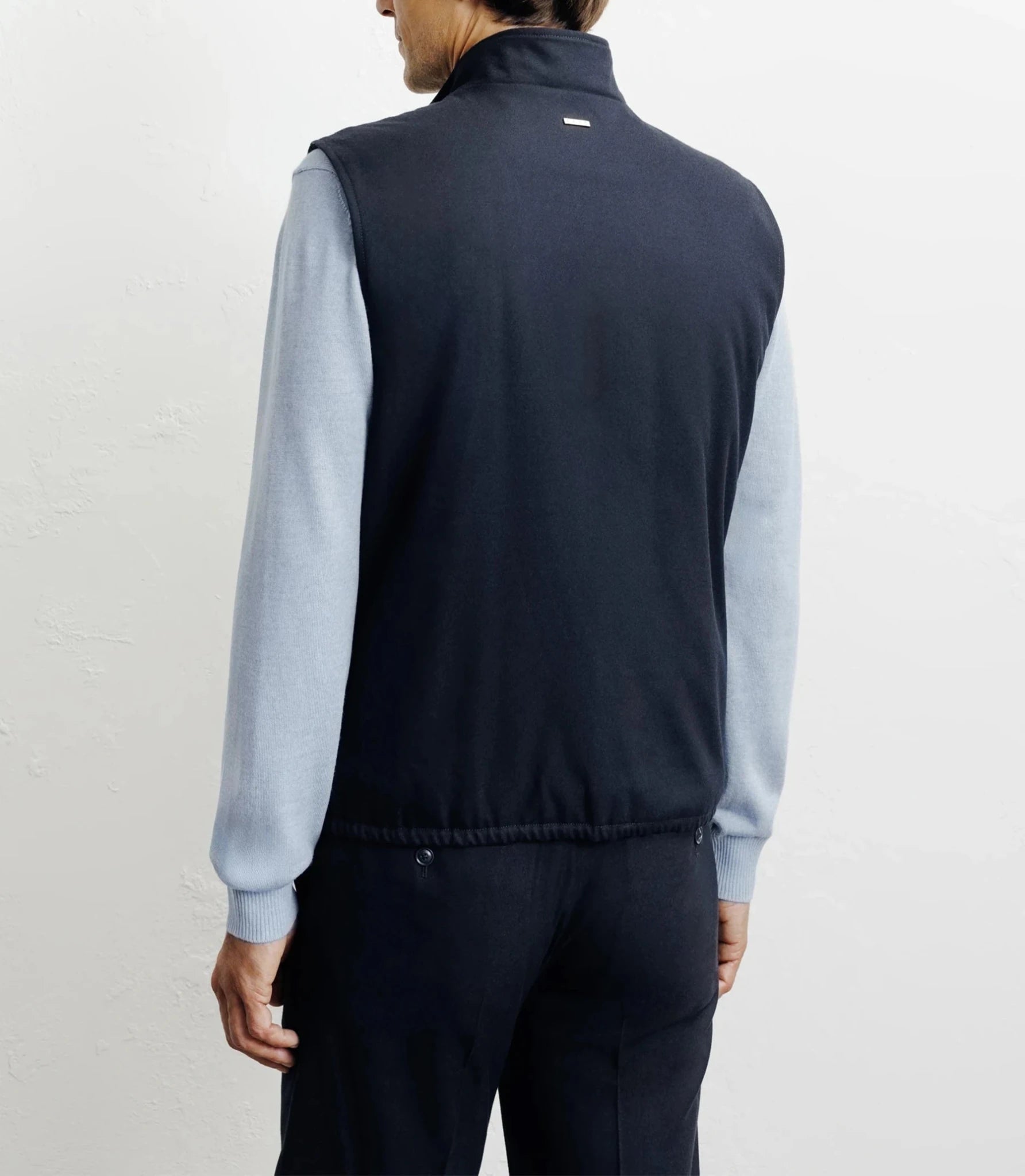 Sleeveless down jacket navy