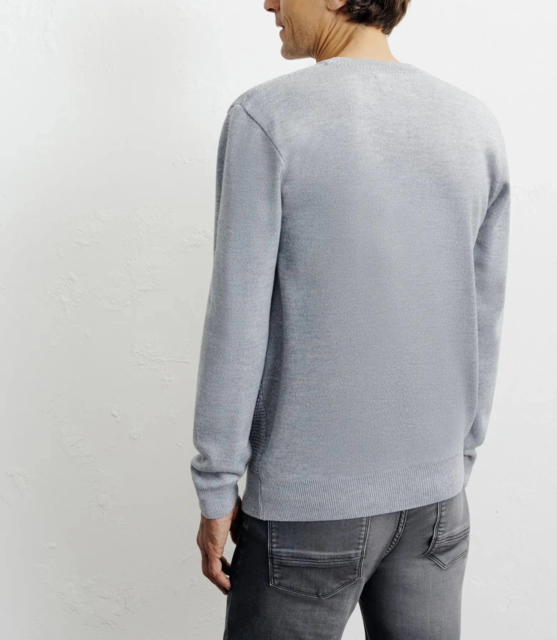Pull col rond jeux de points gris chiné