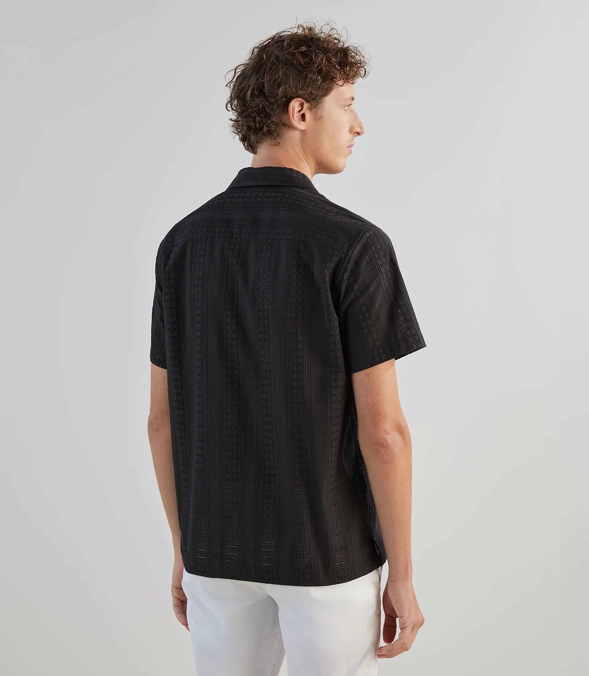 Chemise casual brodée noire - IZAC