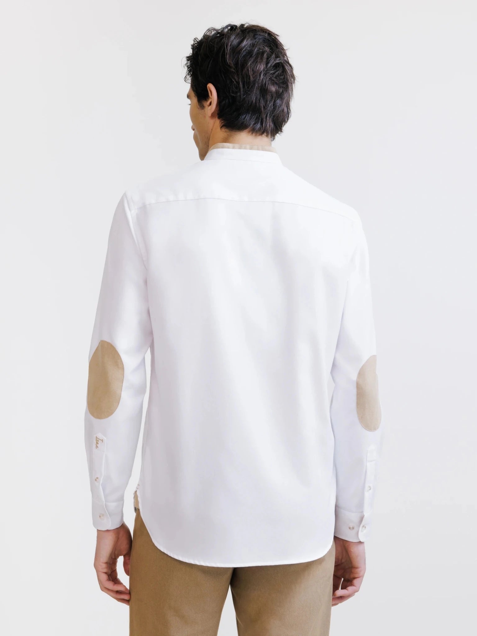 Chemise col mao avec coudière en suède blanche - IZAC