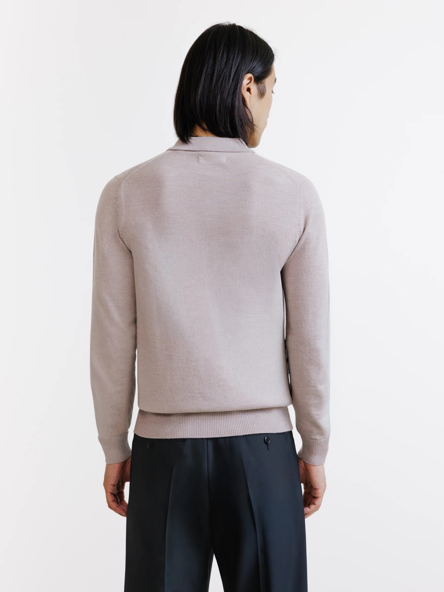 Pull à col polo boutonné en laine mérinos beige
